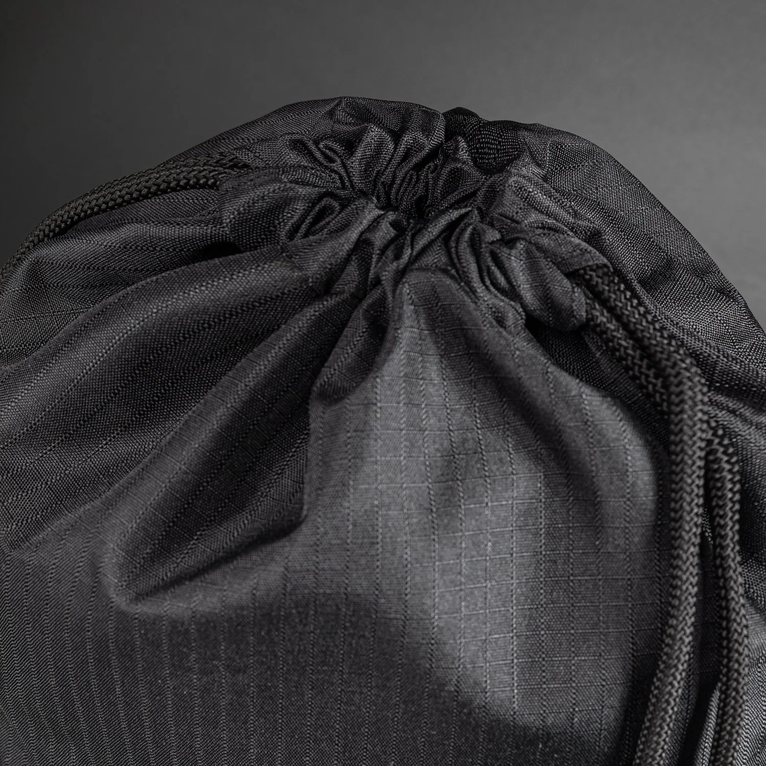 Karate Combat by Venum Drawstring Bag (10-15L) - Black/Grey - Image 3