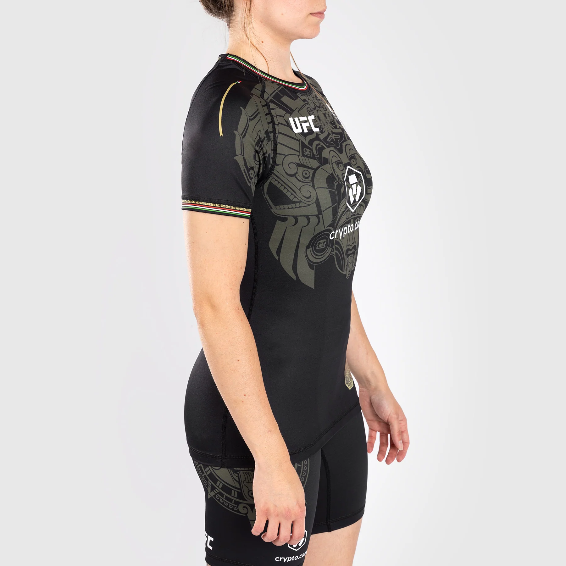 Noche UFC By Venum Authentic Fight Night Women’s Performance Short Sleeve Rashguard - Black - Image 4