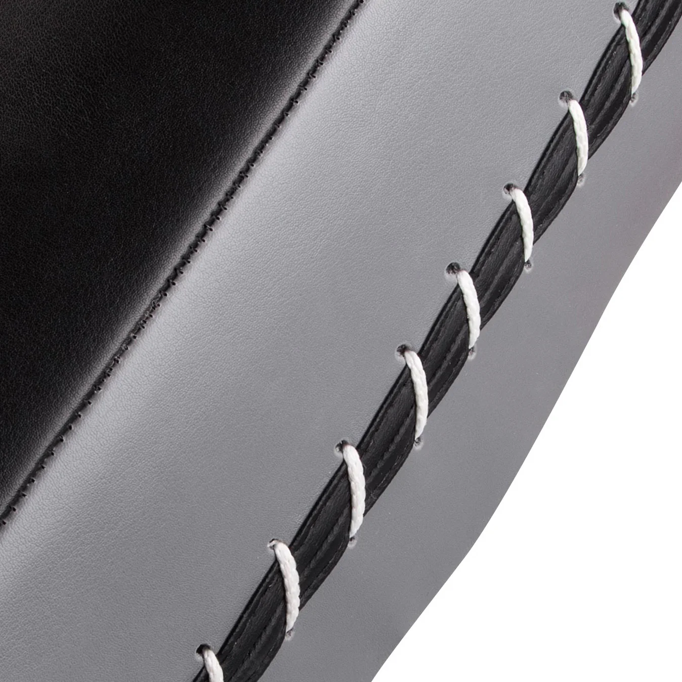 Ringhorns Charger by Venum Strike Shield - Black - Image 6