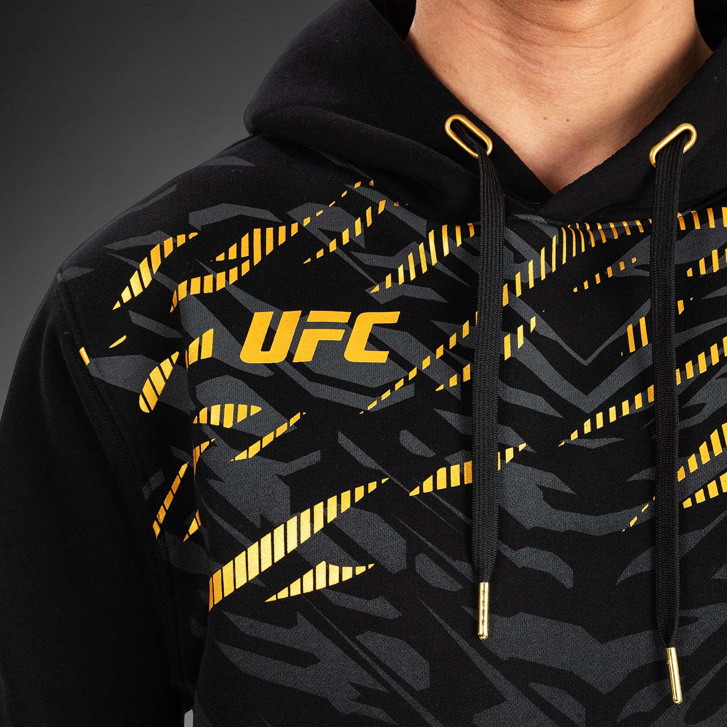 UFC Fusion by Venum Men’s Replica Pullover Hoodie - Champion - Image 6