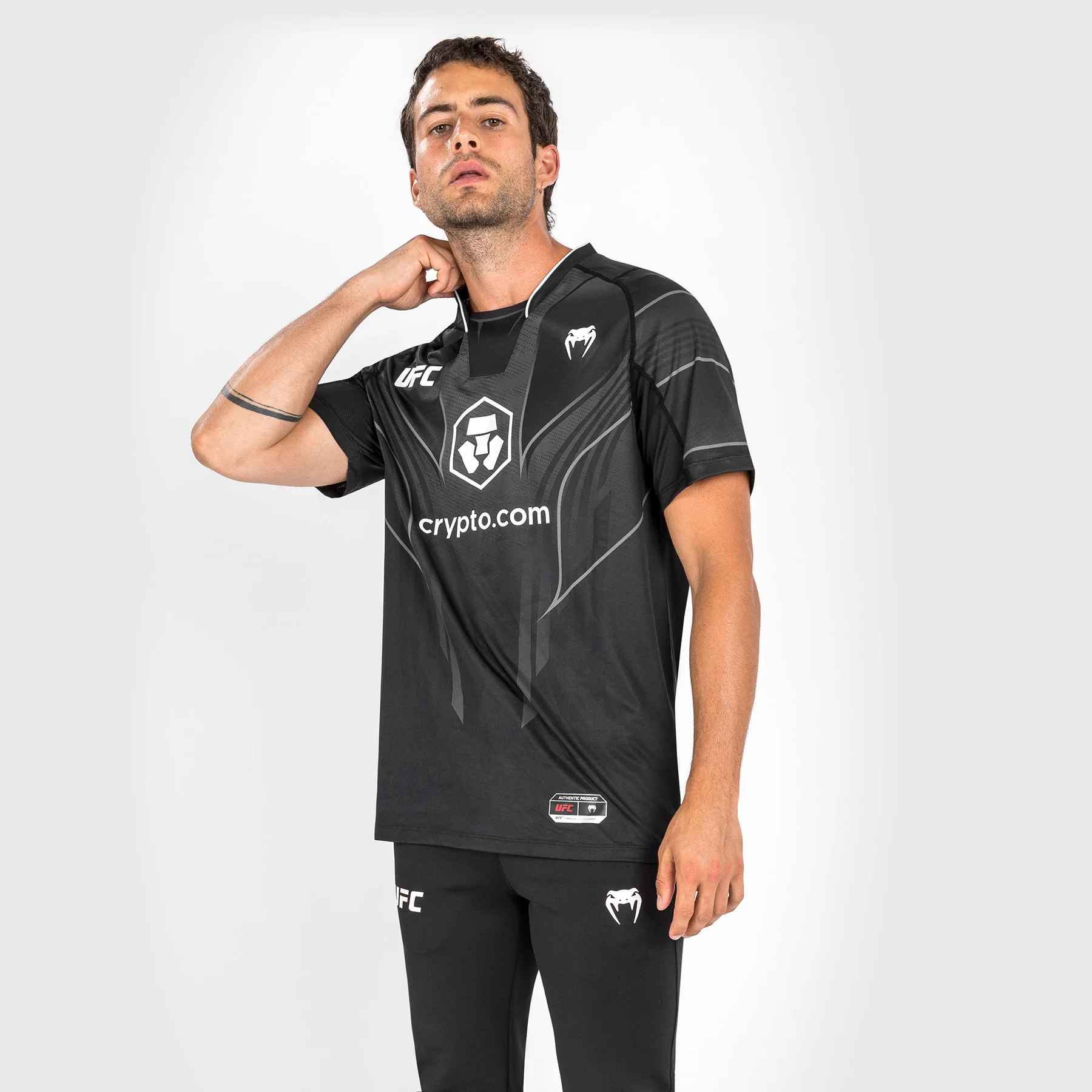 UFC Venum Authentic Fight Night 2.0 Kit by Venum Men's Walkout Jersey - Black - Image 2