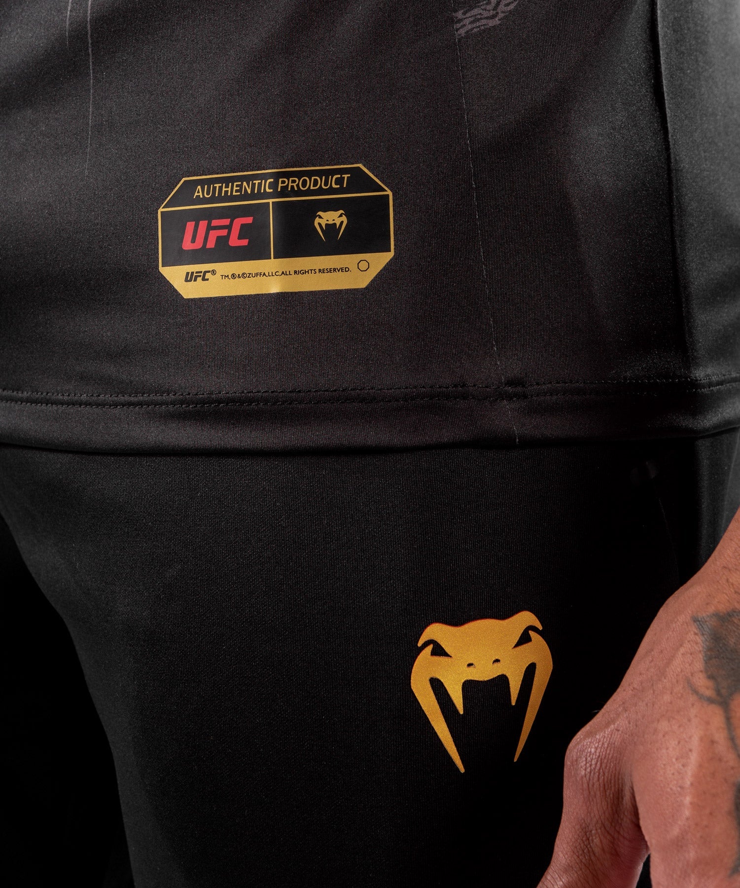 UFC Venum Fighters Authentic Fight Night Men's Walkout Jersey - Champion - Image 7
