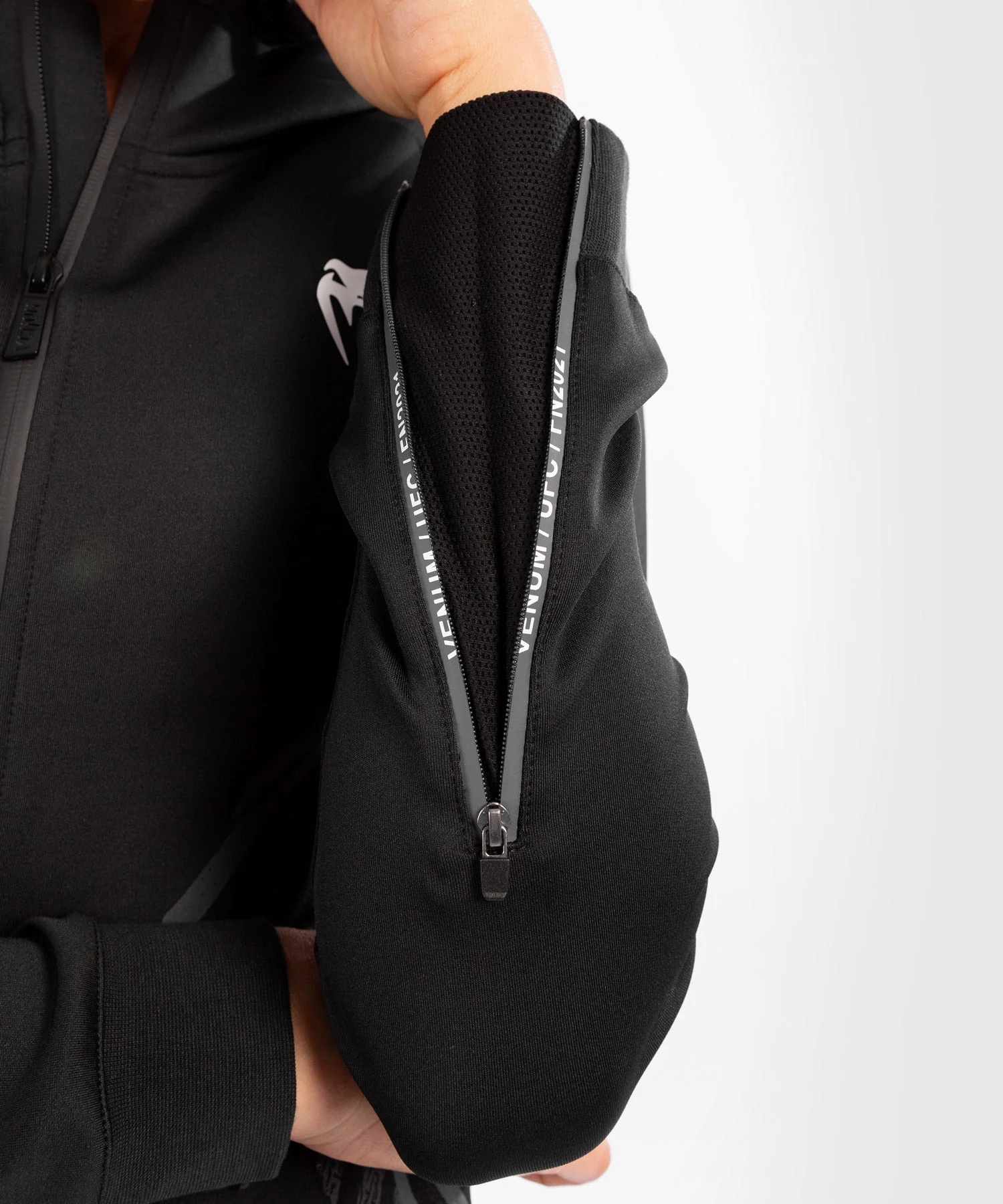 UFC Venum Fighters Authentic Fight Night Women's Walkout Hoodie - Black - Image 7