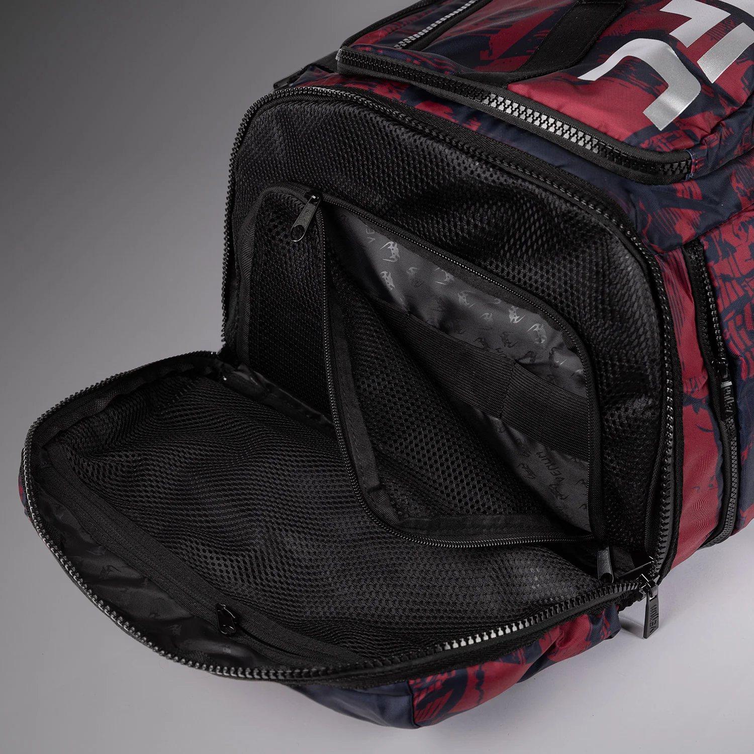 Unisex UFC Zenith by Venum Burgundy Authentic Fight Week Gear Bag (48L) - Image 9