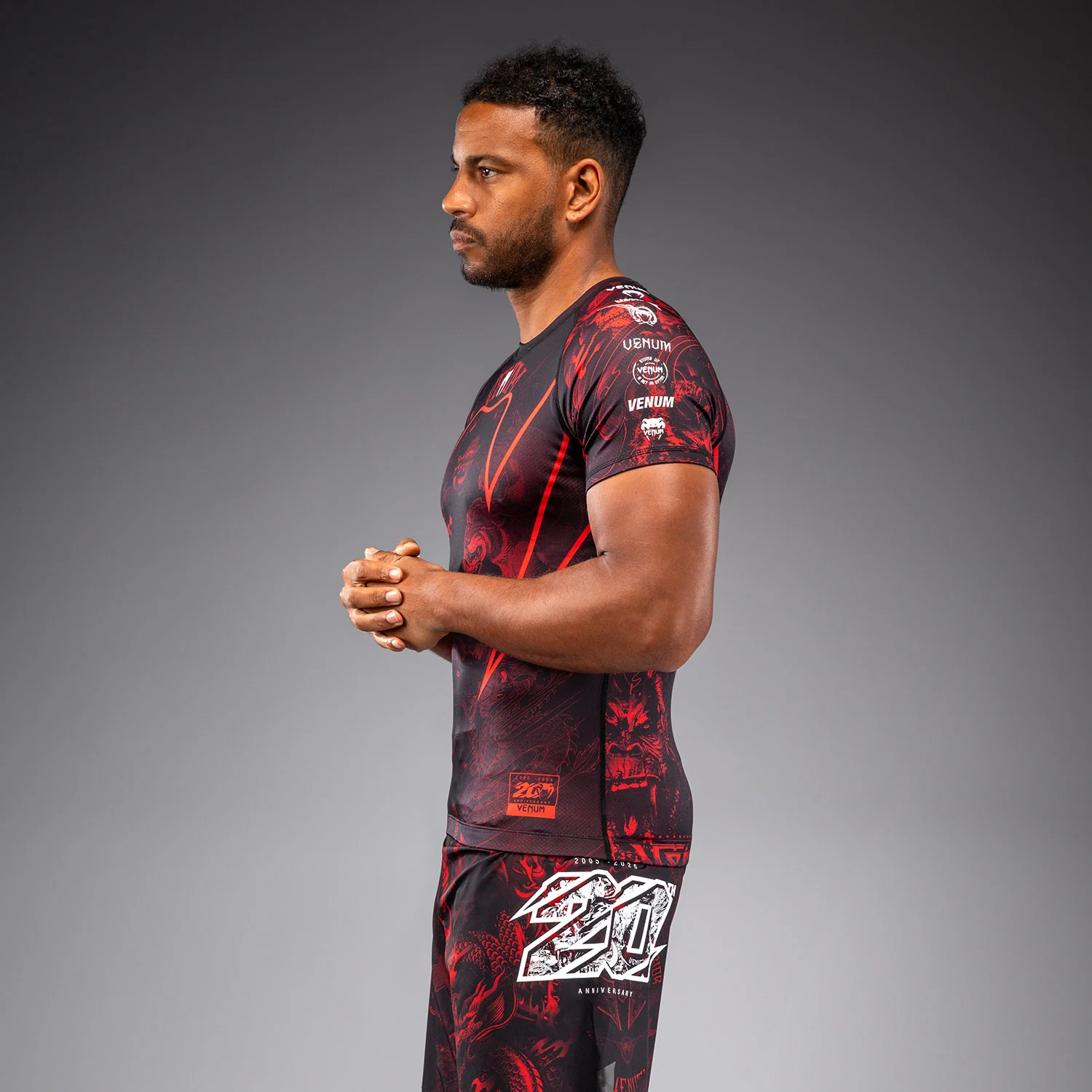 Venum 20th Anniversary Short Sleeve Rashguard - Black/Red - Image 2