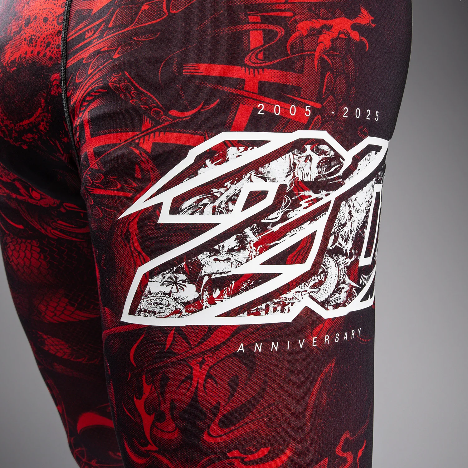 Venum 20th Anniversary Spats - Black/Red - Image 6
