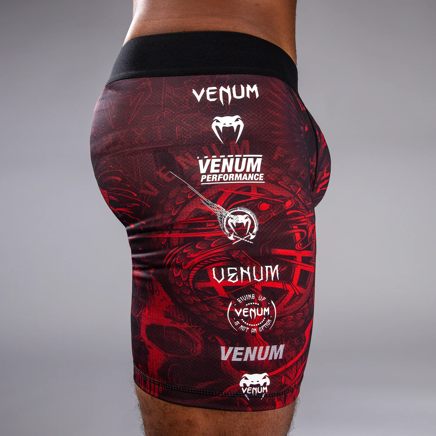 Venum 20th Anniversary Vale Tudo Shorts - Black/Red - Image 7
