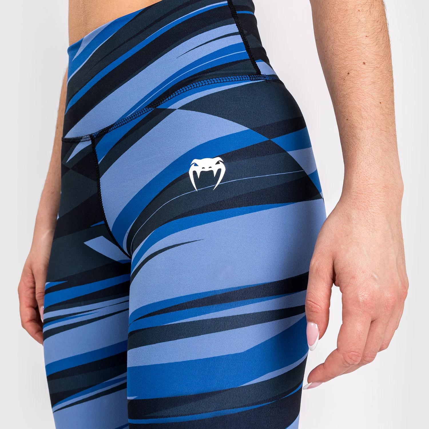 Venum Abyss Women’s Leggings - Shadow Blue - Image 5