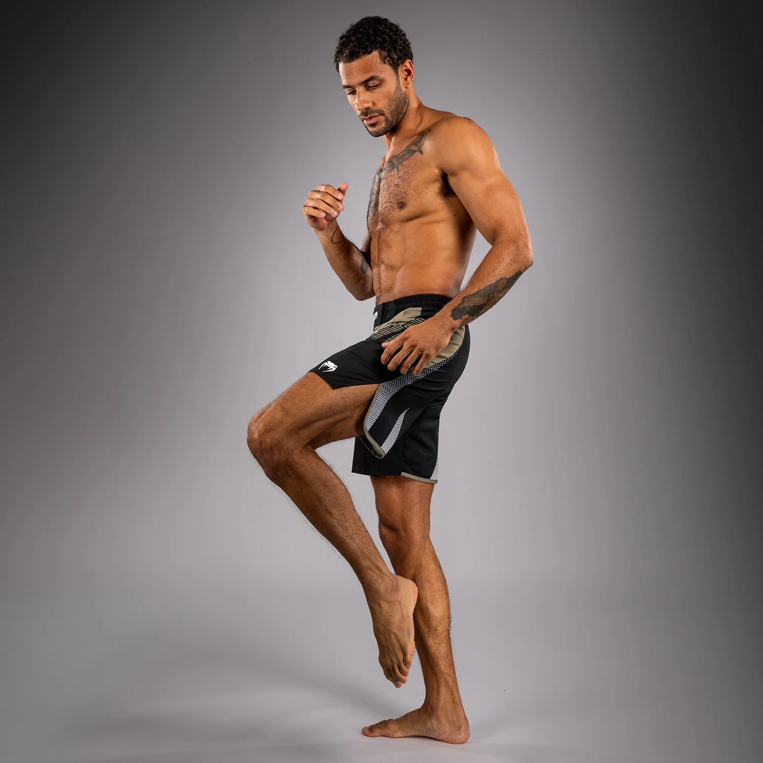 Venum Adrenaline Fightshorts - Black/Sand - Image 5