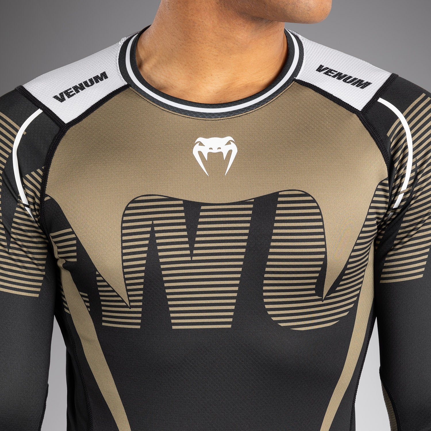 Venum Adrenaline Long Sleeve Rashguard - Black/Sand - Image 4