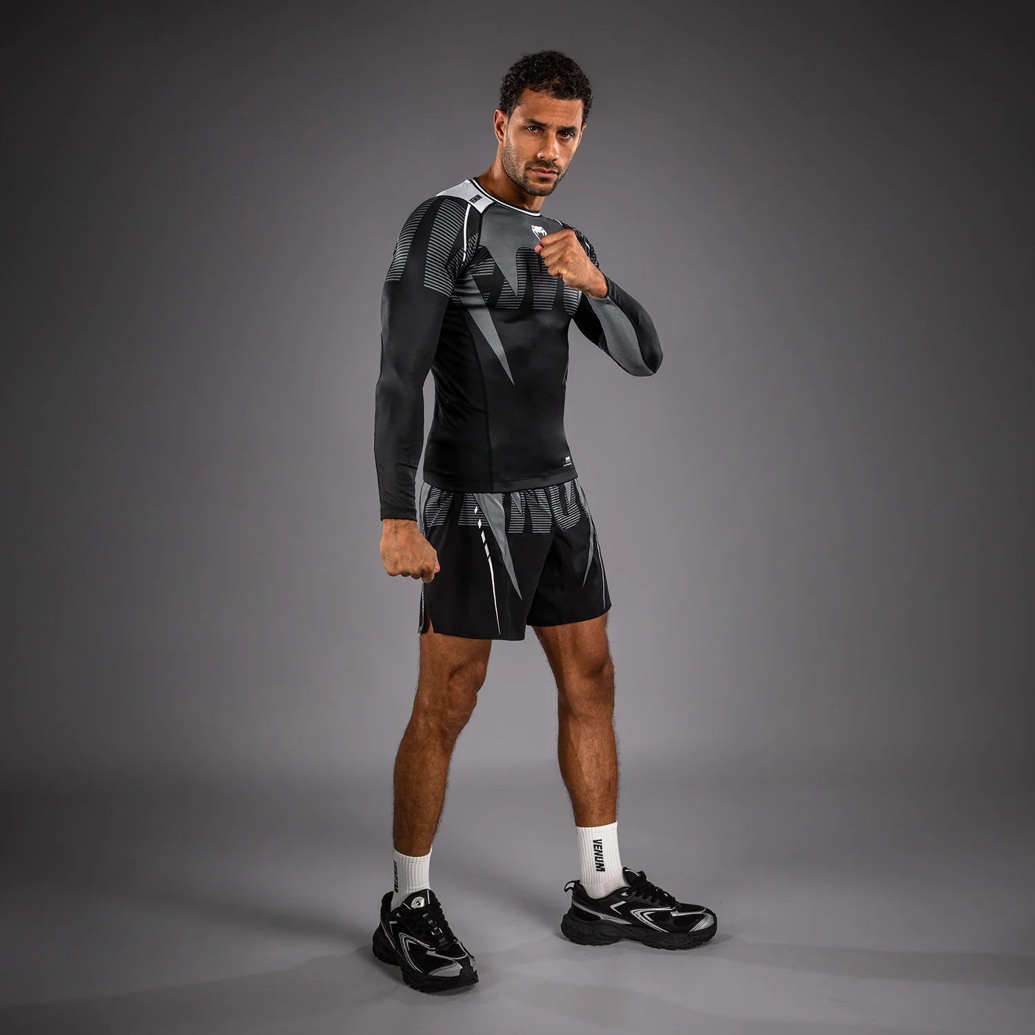 Venum Adrenaline Long Sleeve Rashguard - Black/Silver Grey - Image 5