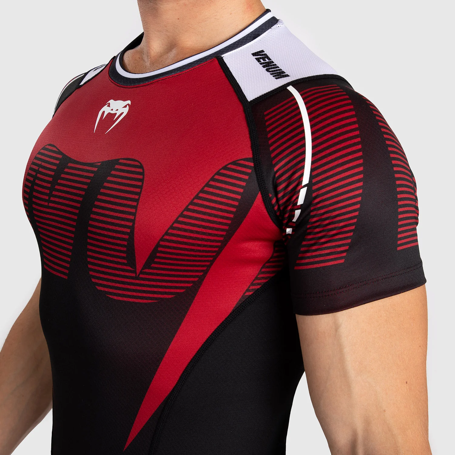 Venum Adrenaline Men's Short Sleeve Rashguard - Red - Image 4