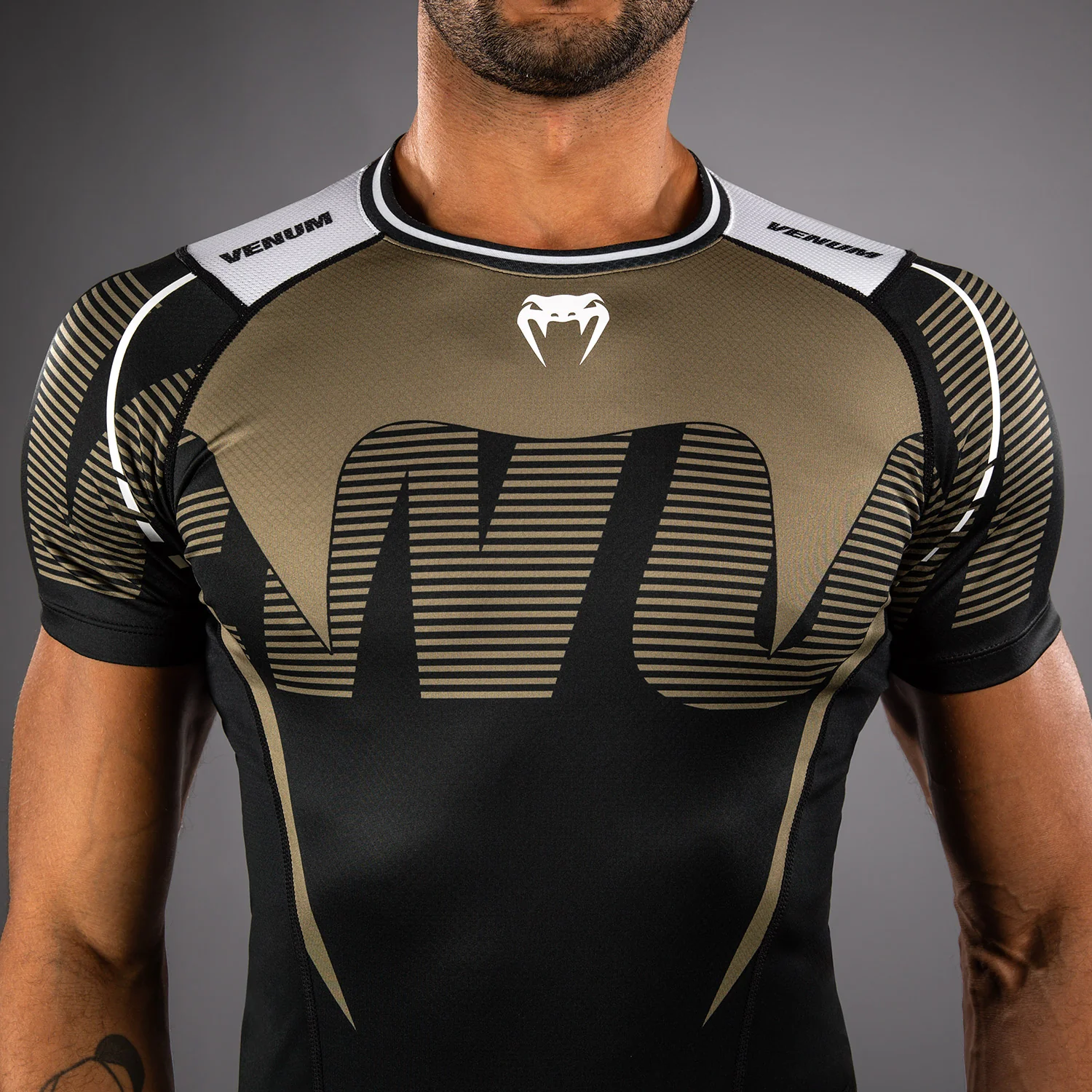 Venum Adrenaline Short Sleeve Rashguard - Black/Sand - Image 4