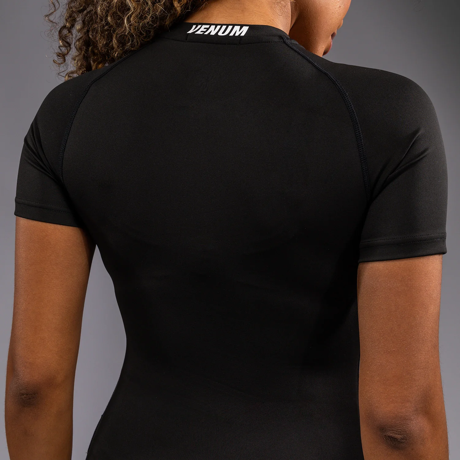 Venum Aero XT Women's Rashguard Short Sleeves - Black - Image 5
