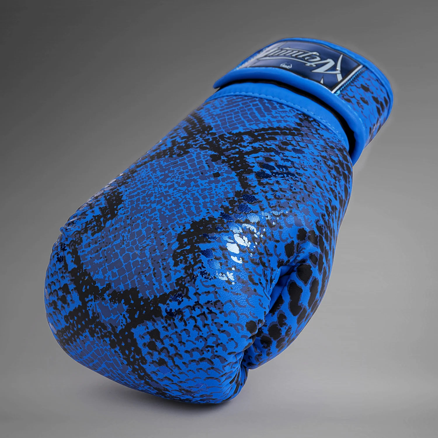 VENUM Amazonia Boxing Gloves - Ultramarine Blue - Image 7