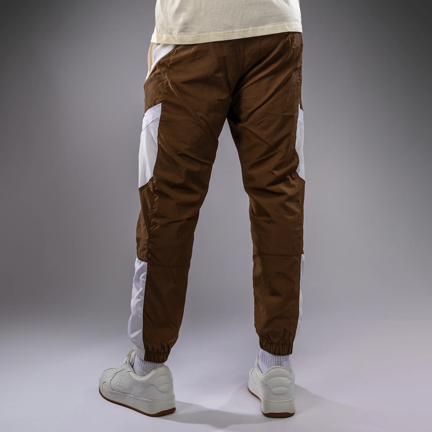 Venum Attack 90 Tracksuit Pants - Dark Brown - Image 3
