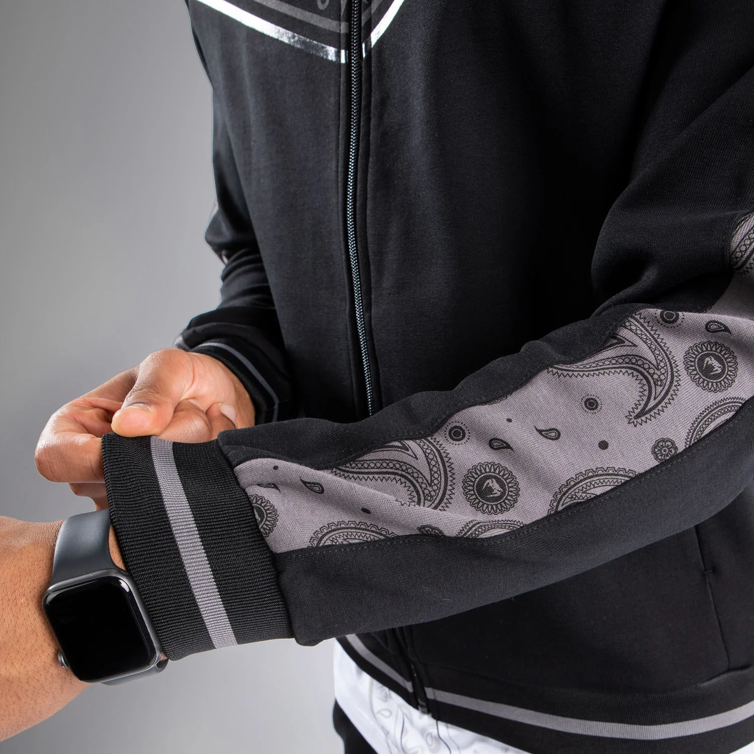 Venum Cali 34 Track Jacket - Black - Image 7