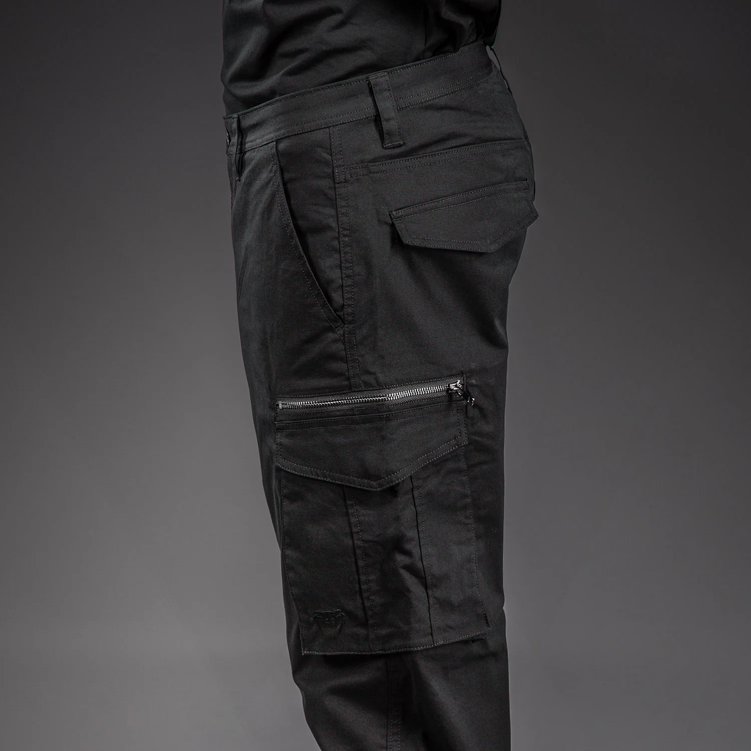 Venum Cargo 3.0 Men's Cargo Pants - Black - Image 7