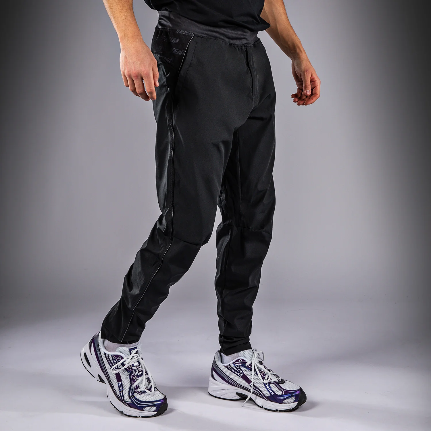 Venum Cargo Light Aero Joggers - Black - Image 4