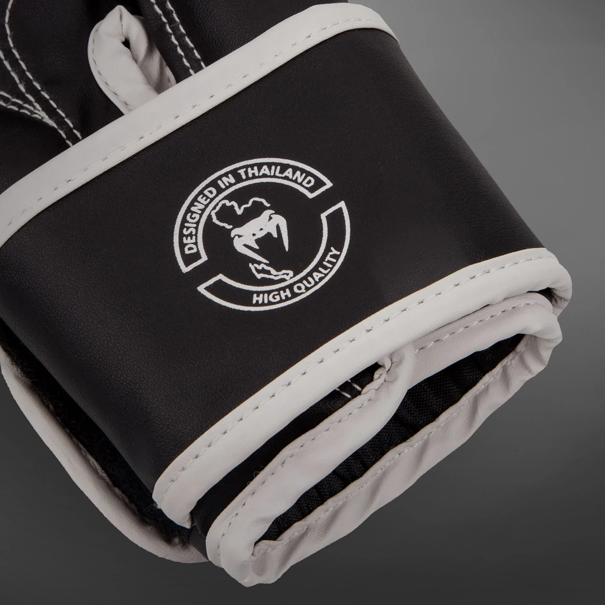 Venum Challenger 2.0 Kids Boxing Gloves - Black/White - Image 4