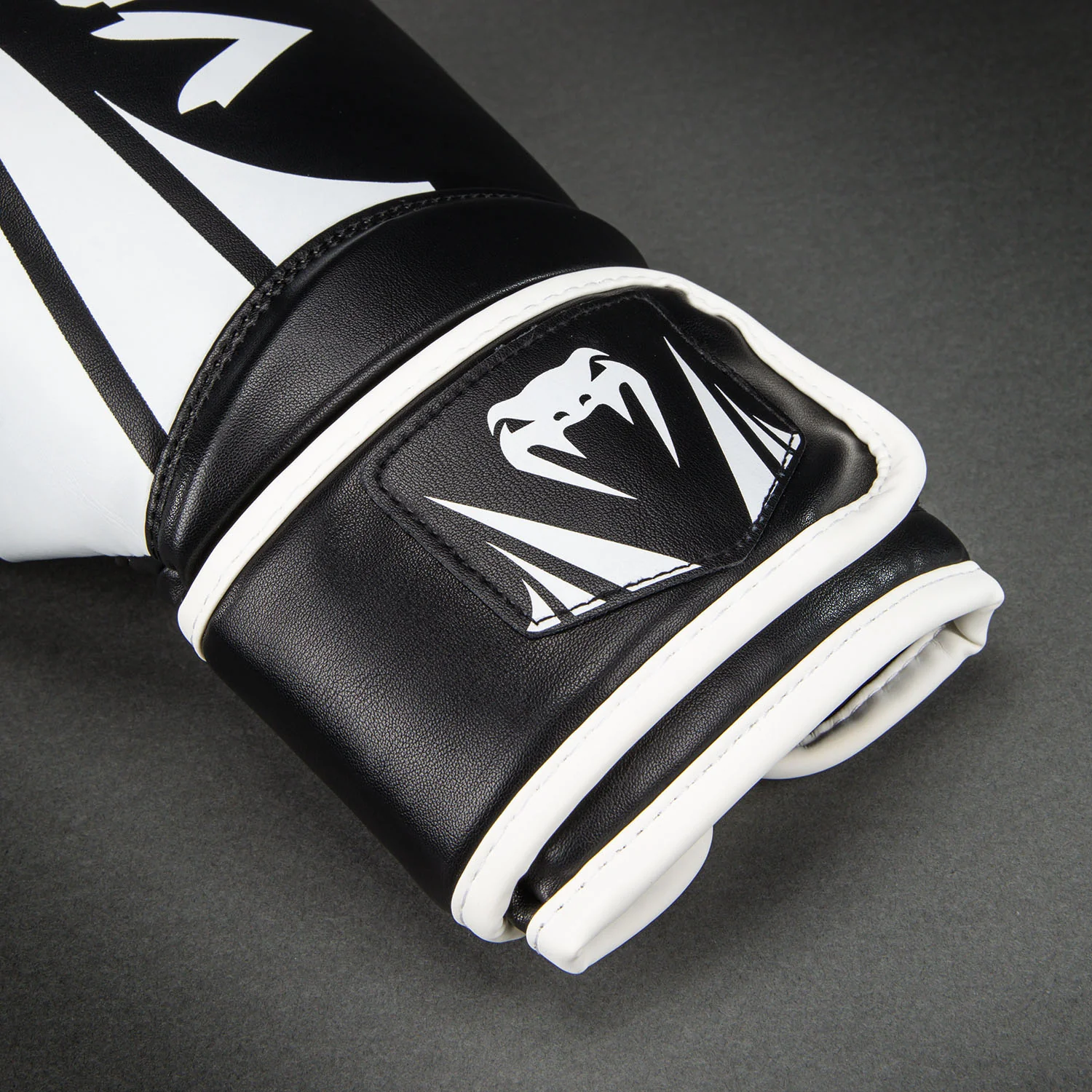 Venum Challenger 2.5 Boxing Gloves – Black/White - Image 4