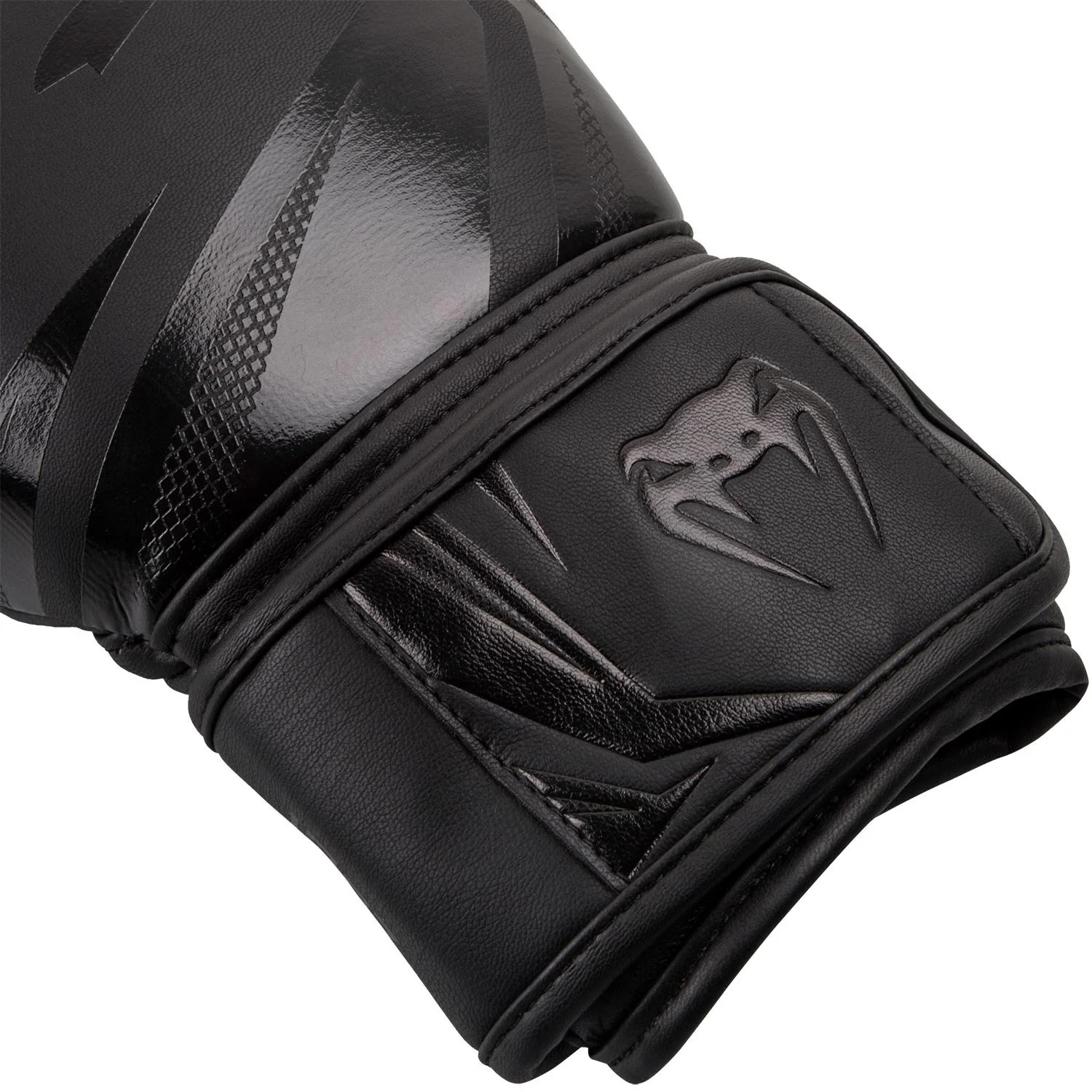 Venum Challenger 3.0 Boxing Gloves - Black - Image 3