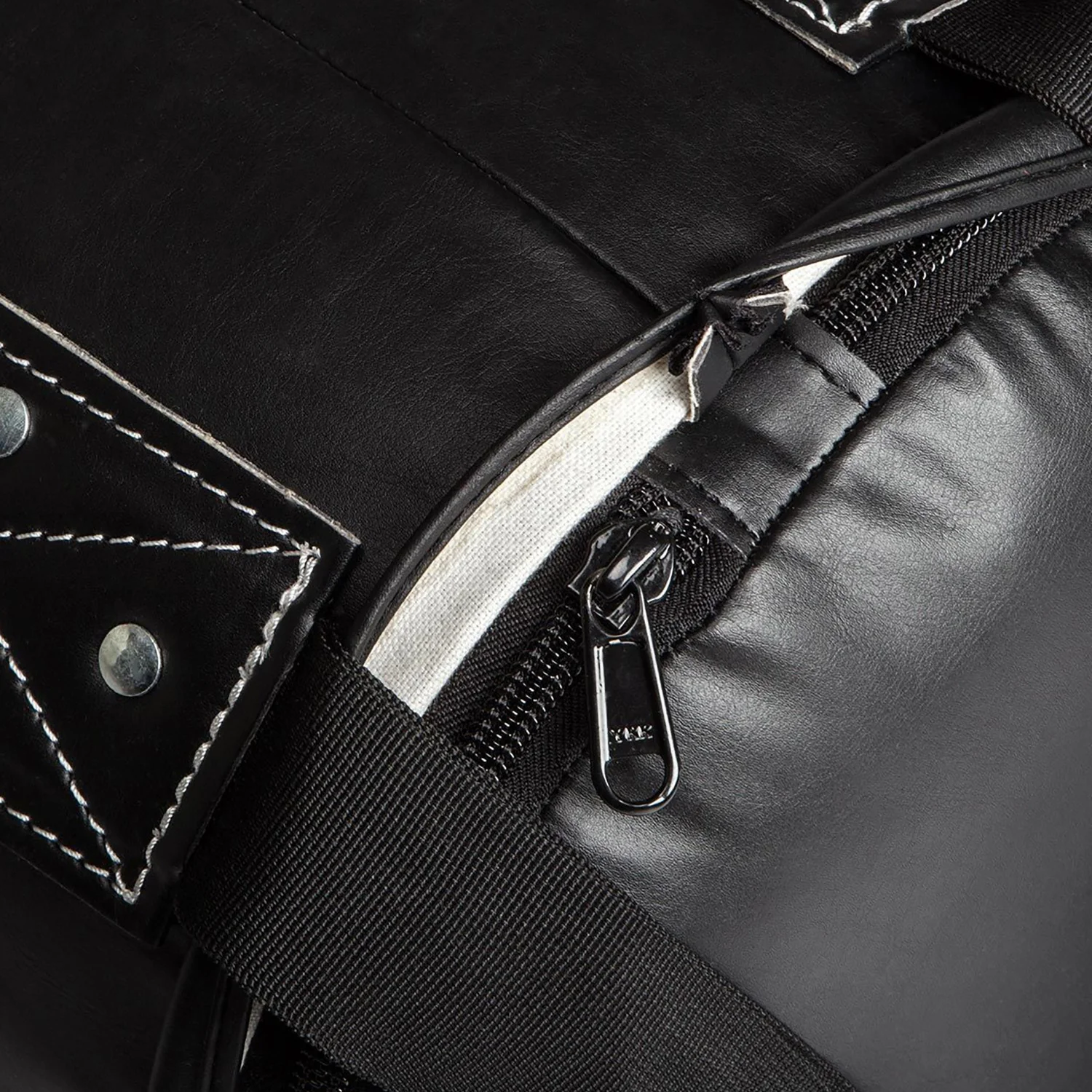 Venum Challenger Heavy bag + Ceiling Hook - Black/White - Filled - 170cm - Image 6
