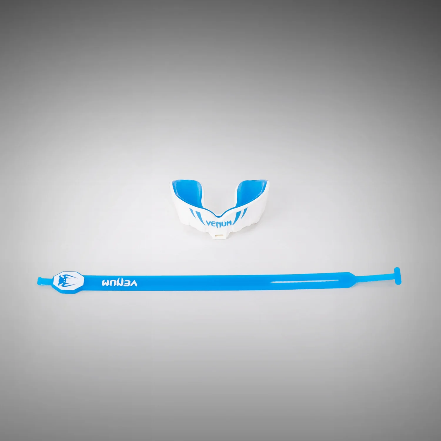 Venum Challenger Kids Mouthguard Strap/Strapless - White/Blue - Image 2