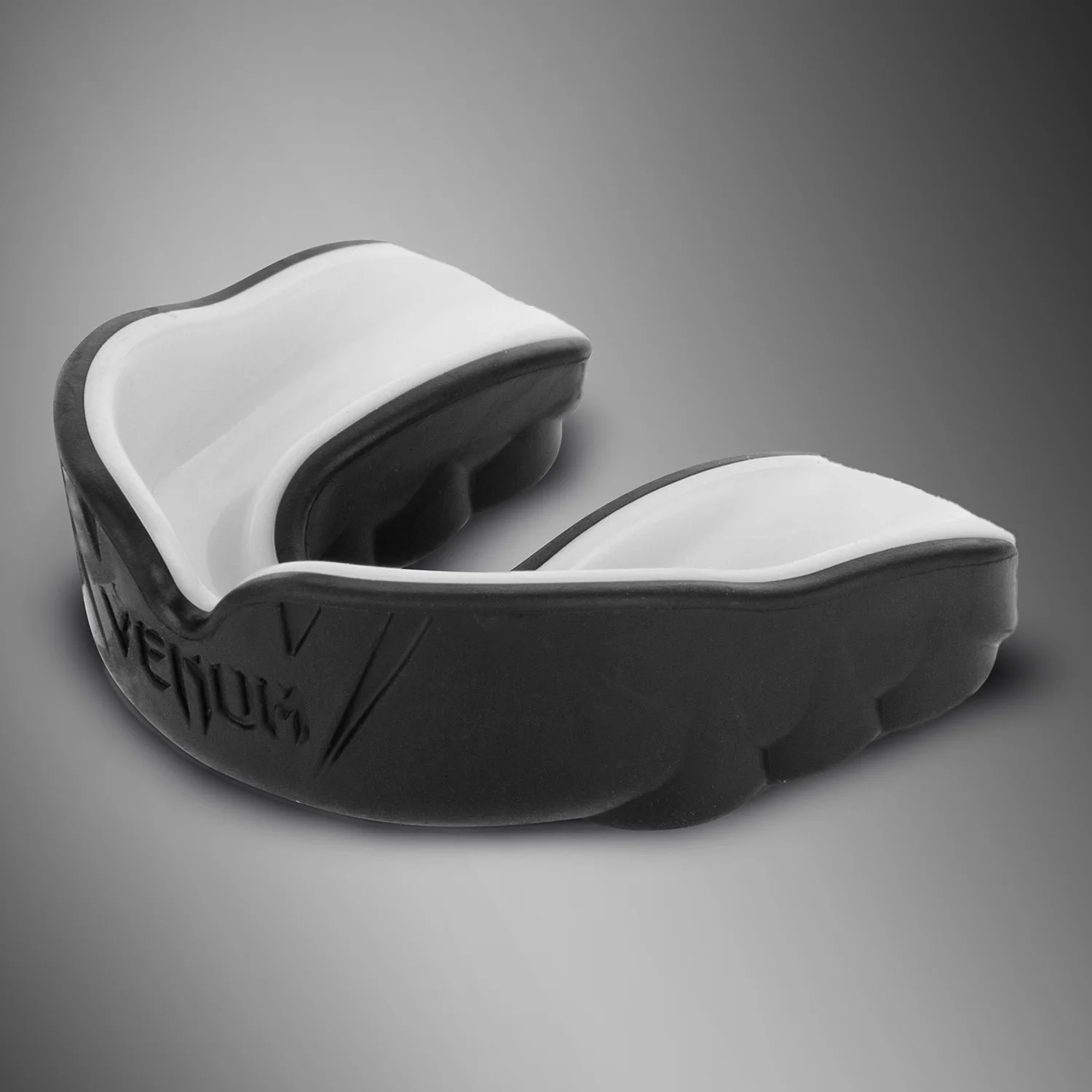 Venum Challenger Mouthguard - Black/Ice - Image 3