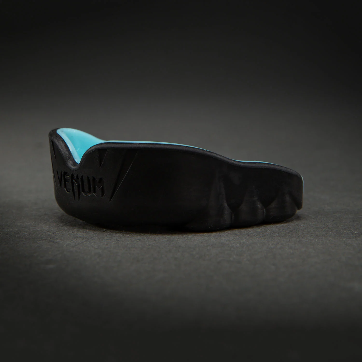 Venum Challenger Mouthguard - Black/Turquoise - Image 3
