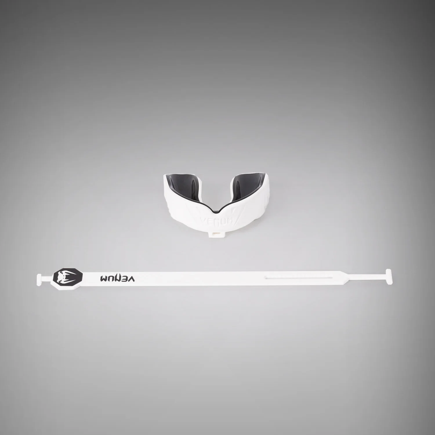 Venum Challenger Mouthguard Strap/Straples - White/Black - Image 2