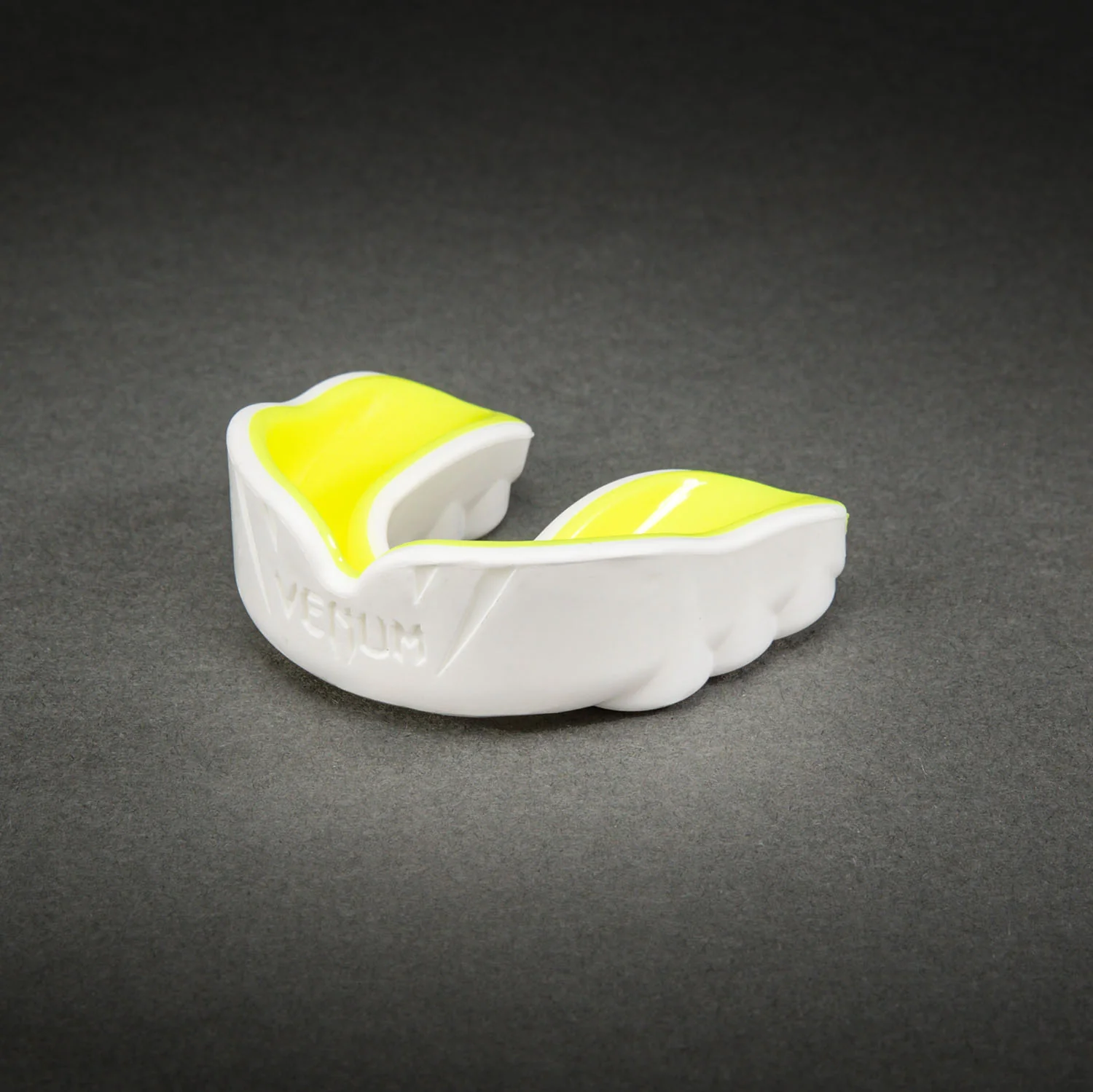 Venum Challenger Mouthguard - White/Yellow - Image 2