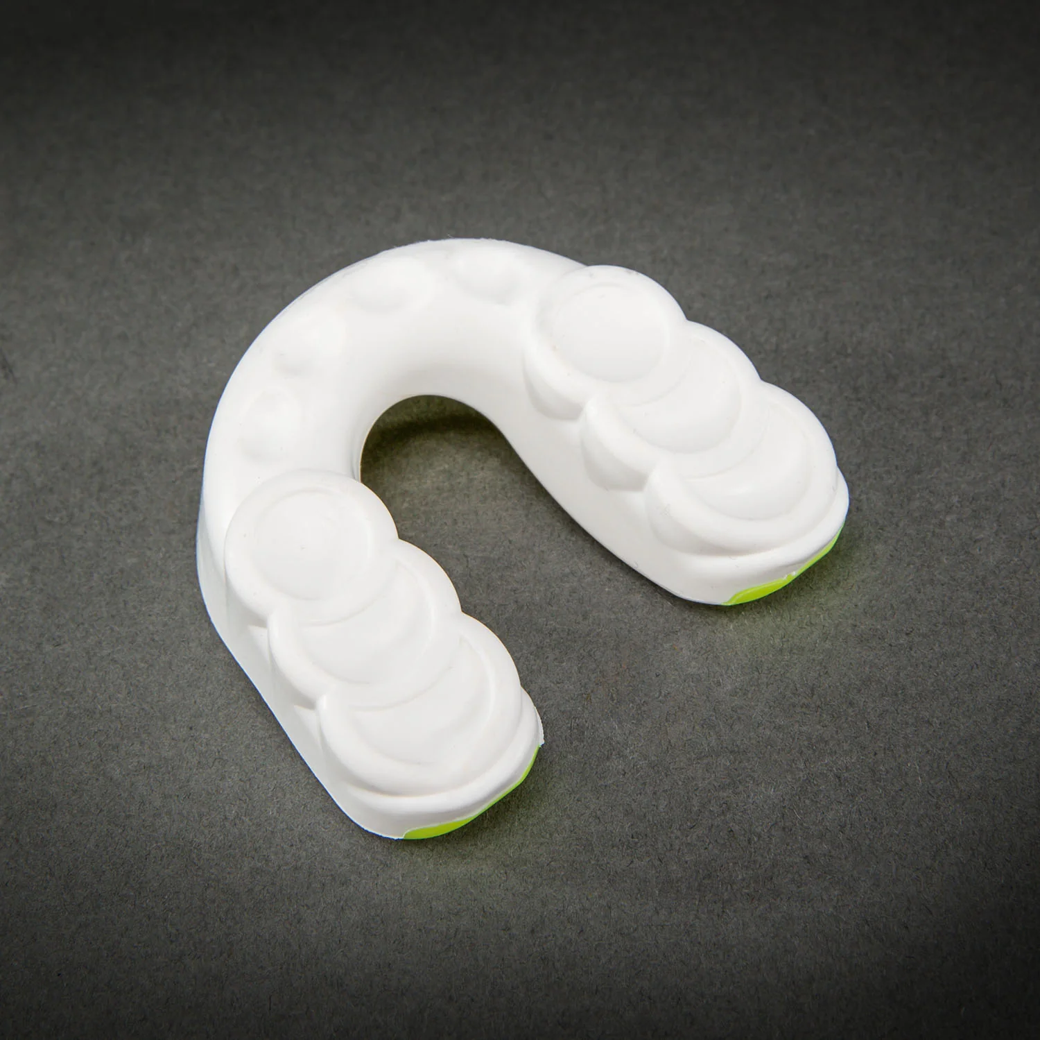 Venum Challenger Mouthguard - White/Yellow - Image 4