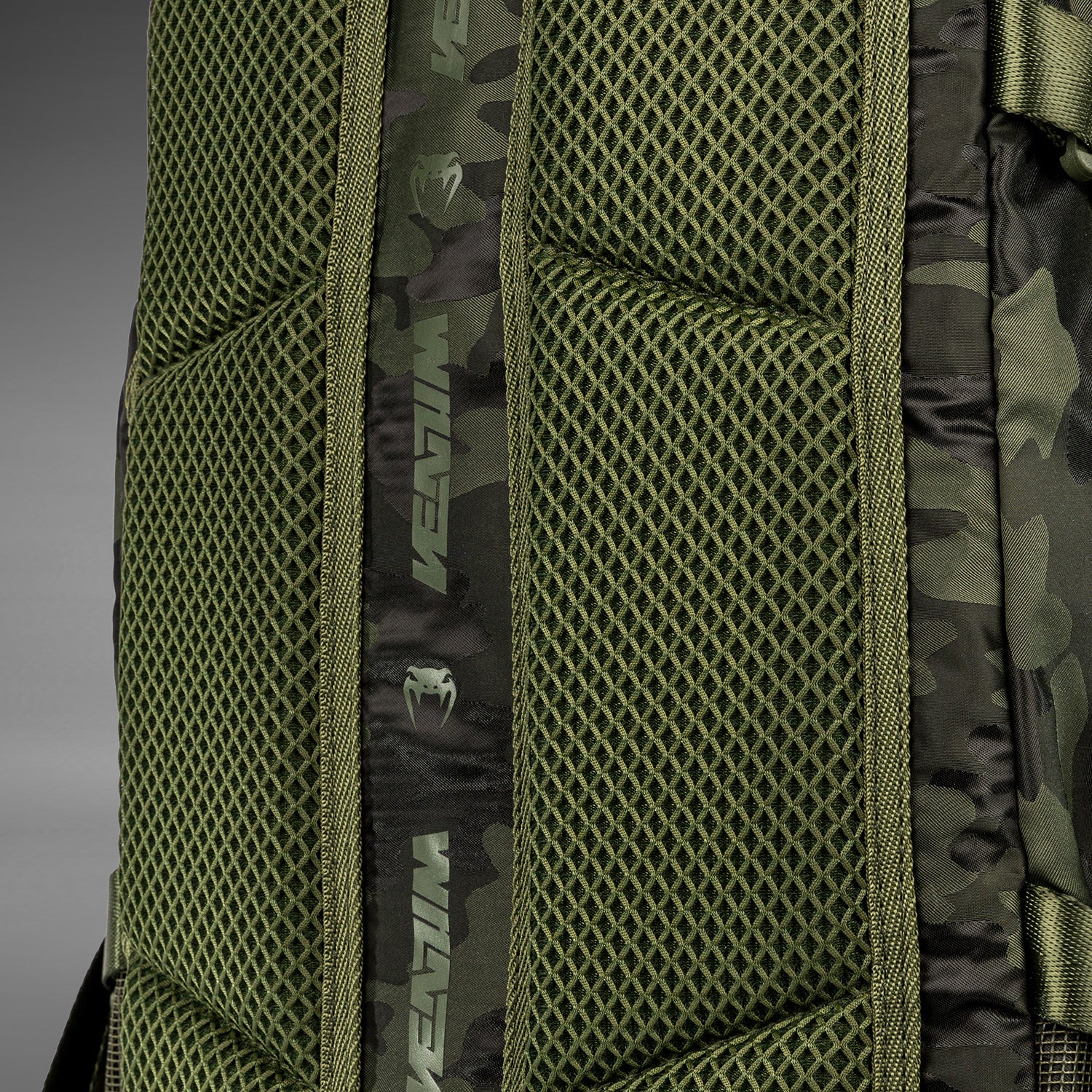 Venum Challenger Pro BackPack (20-25L) - Khaki/Camo - Image 2