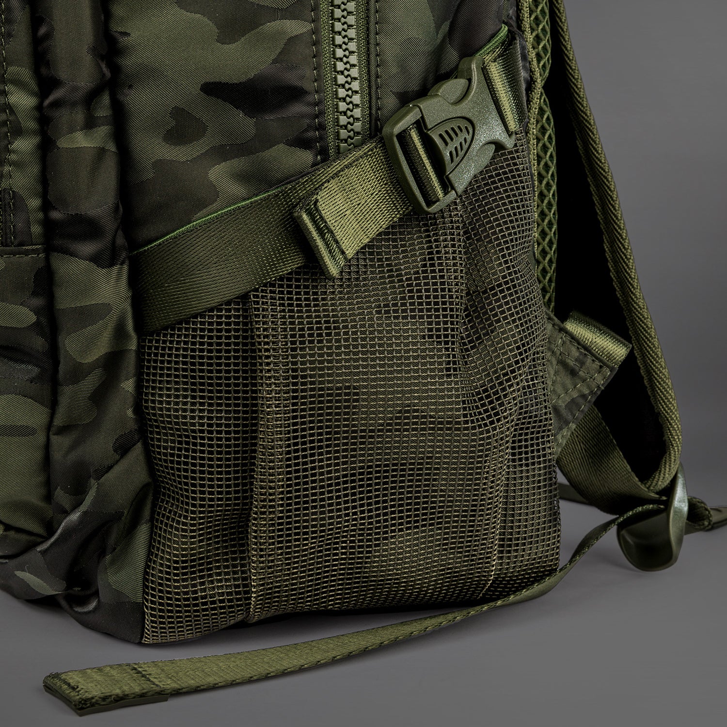 Venum Challenger Pro BackPack (20-25L) - Khaki/Camo - Image 9