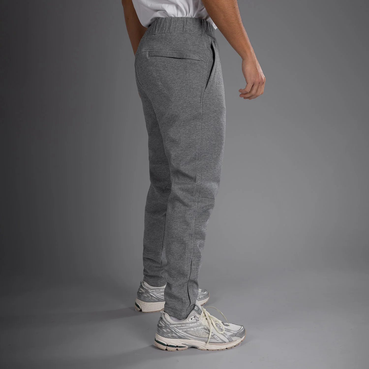 Venum City Core Joggers - Cloud Grey - Image 4
