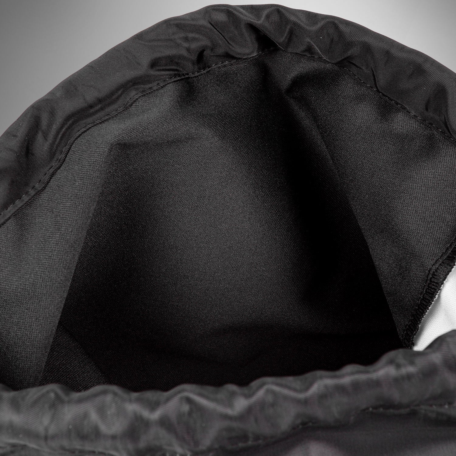 Venum Classic Drawstring Bag (20-25L) - Black/Gold - Image 4