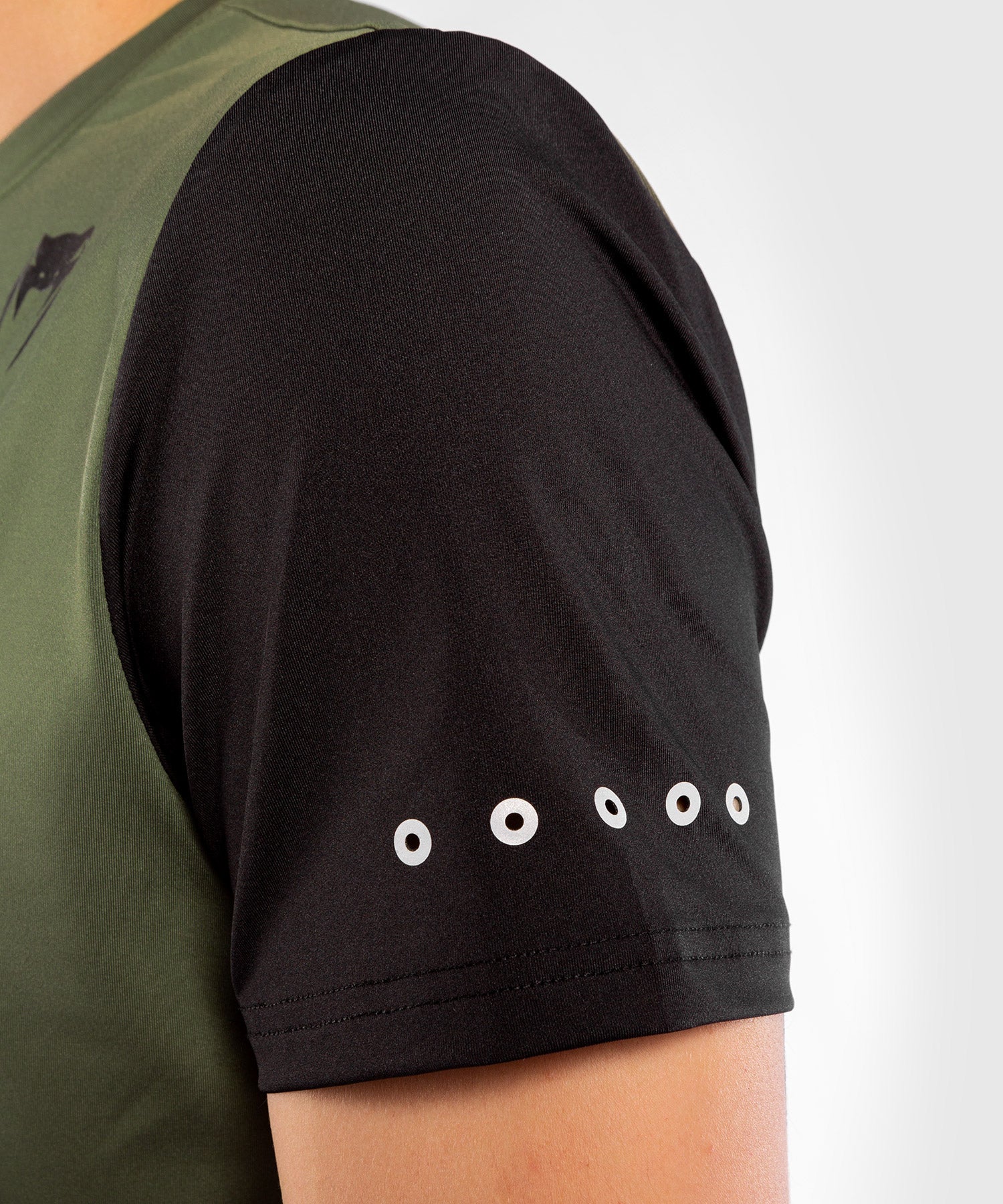 Venum Classic Evo Dry Tech T-shirt - Khaki/Silver - Image 6