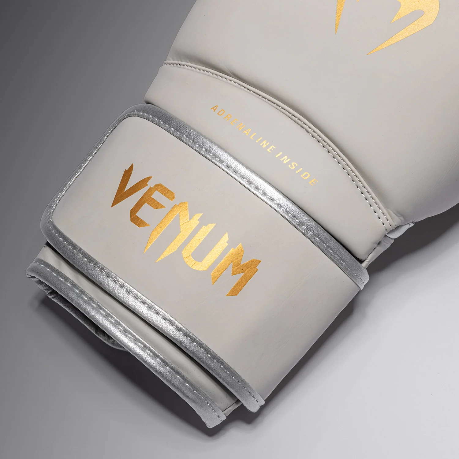 Venum Contender 1.5 Boxing Gloves - Ivory/ Gold - Image 4