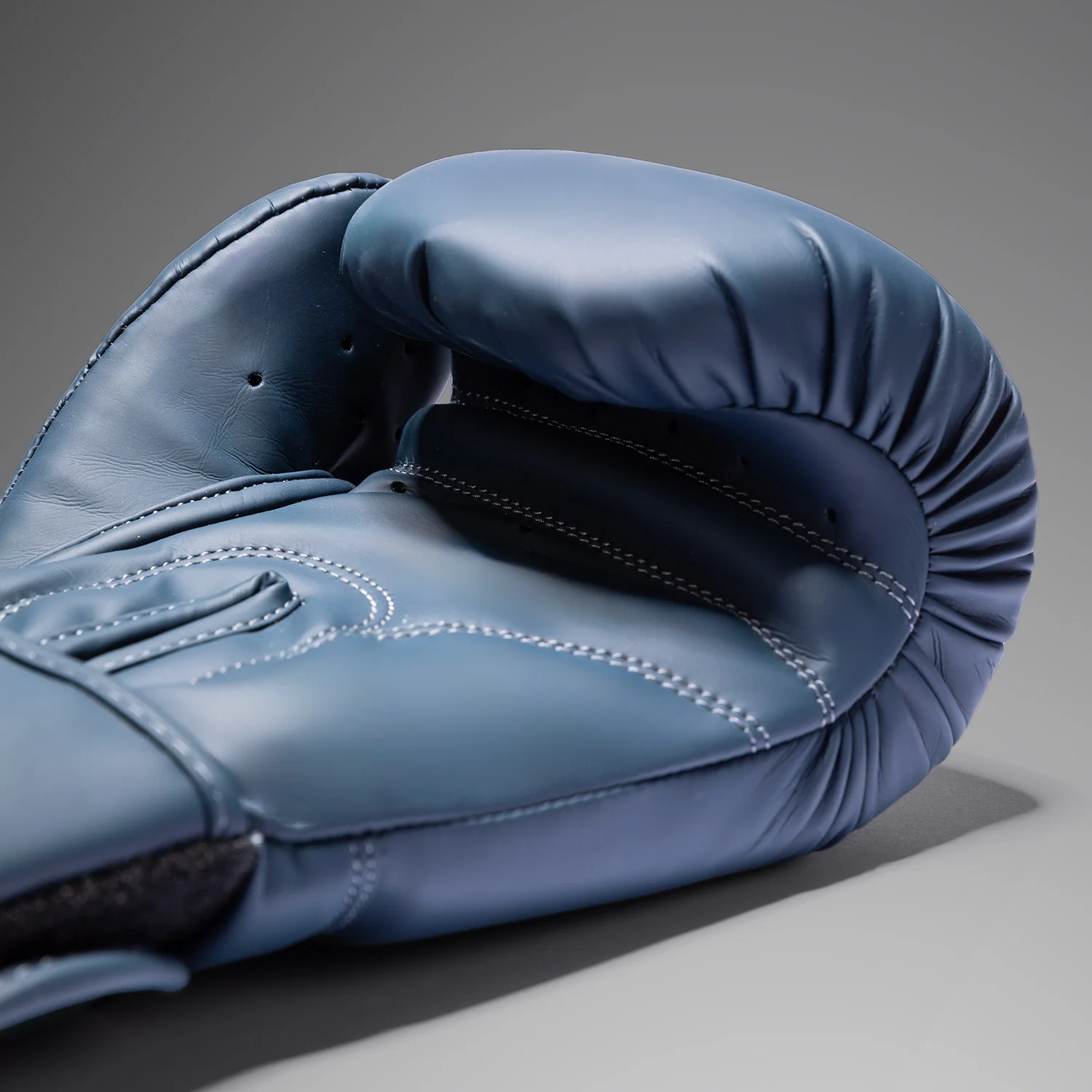 Venum Contender 1.5 Boxing Gloves - Midnight Blue/Silver - Image 3