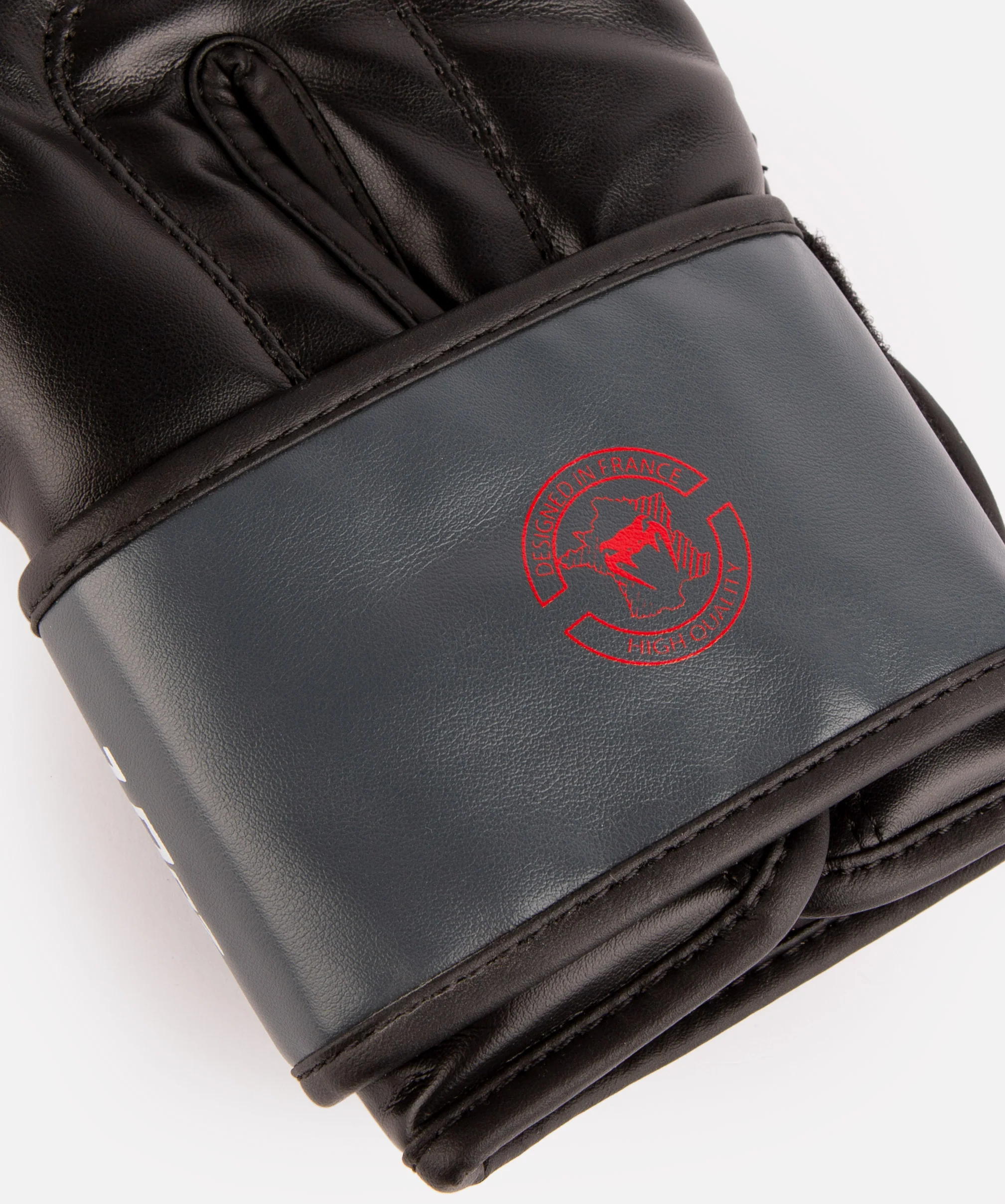 Venum Contender 2.0 Boxing gloves - Black/Red - Image 6