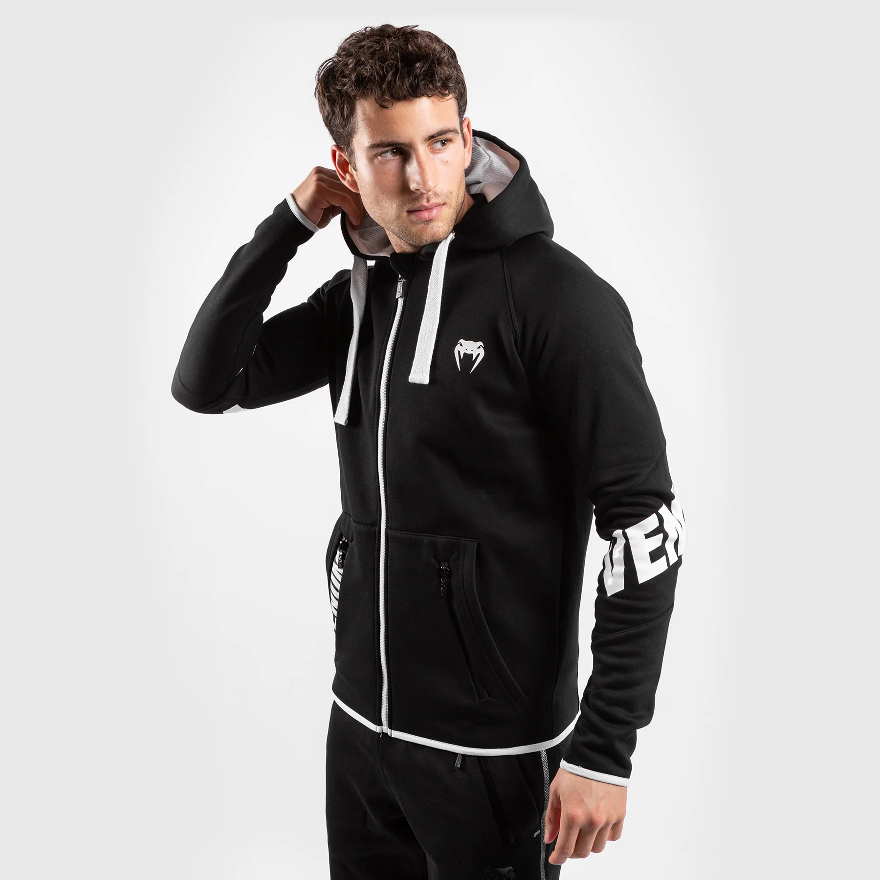 Venum Contender 3.0 Hoodie - Black - Image 4
