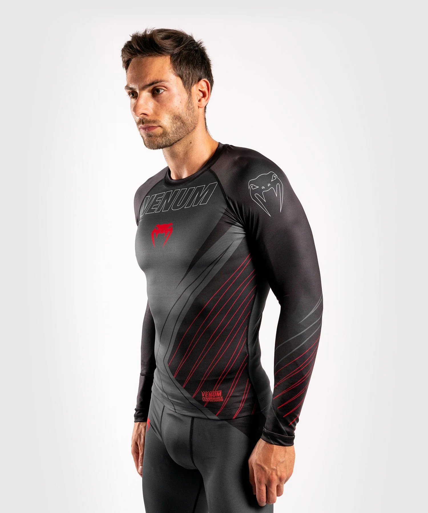 Venum Contender 5.0 Rashguard - Long sleeves - Black/Red - Image 2