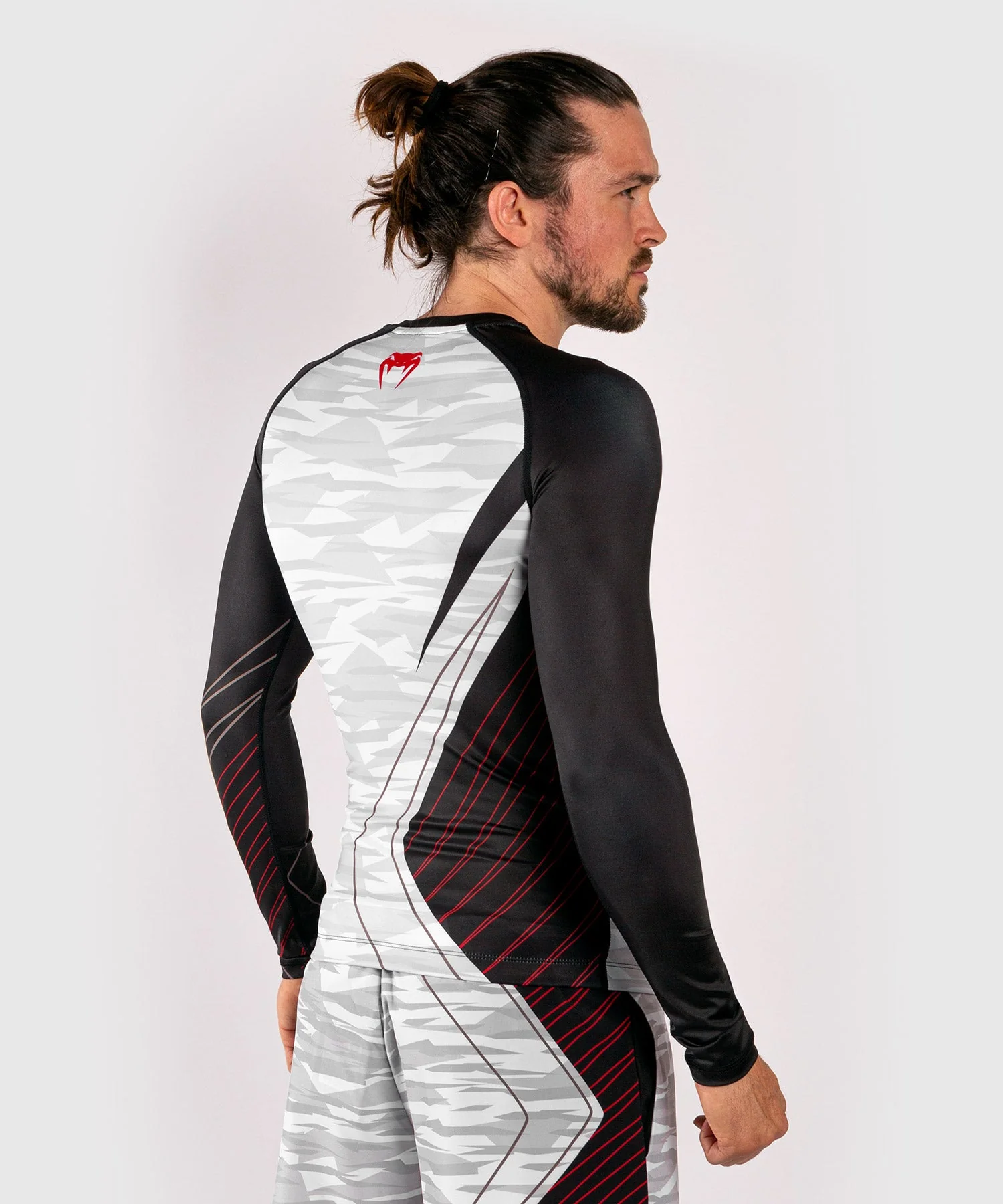 Venum Contender 5.0 Rashguard - Long sleeves - White/Camo - Image 5