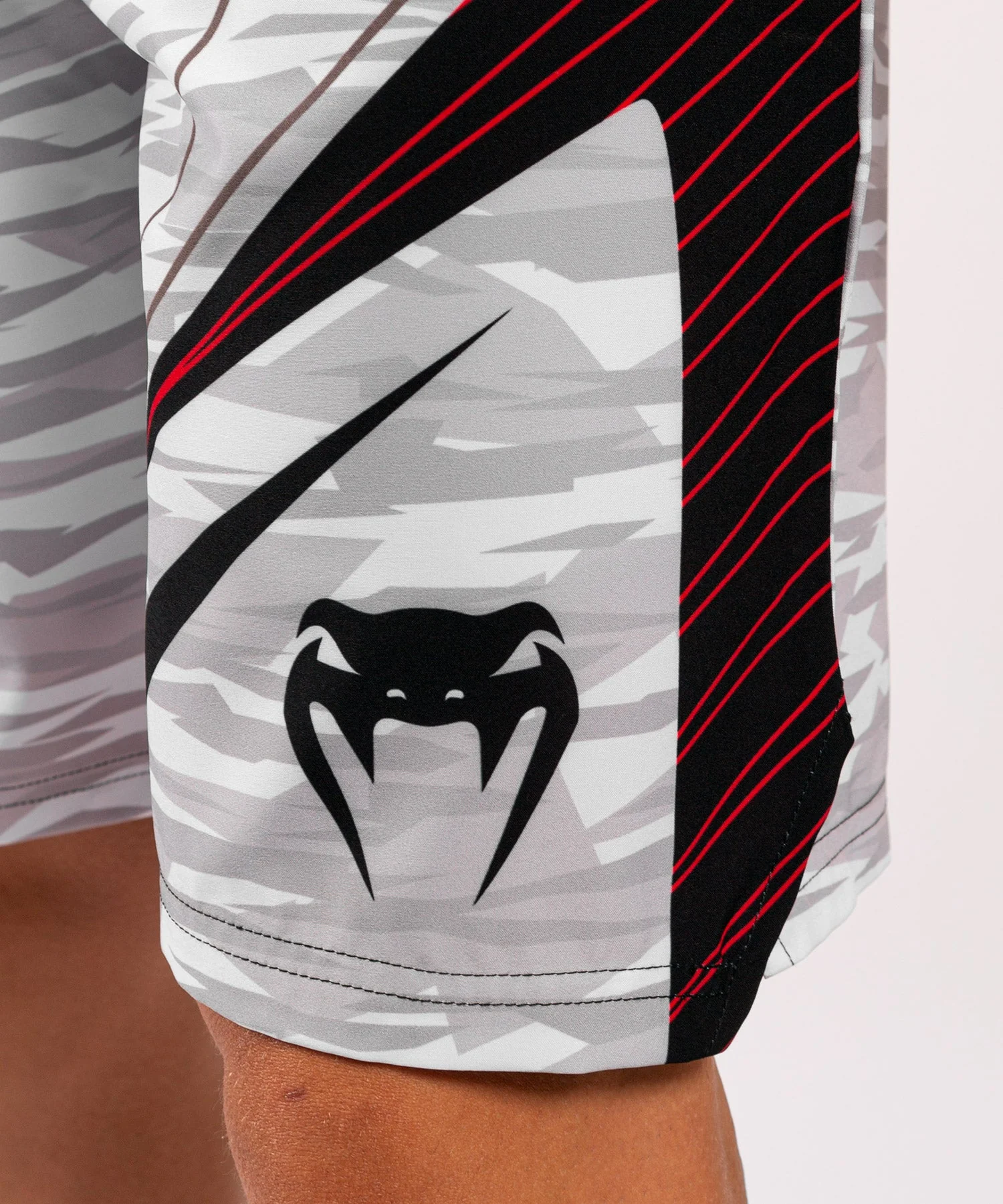 Venum Contender 5.0 Sport shorts - White/Camo - Image 5