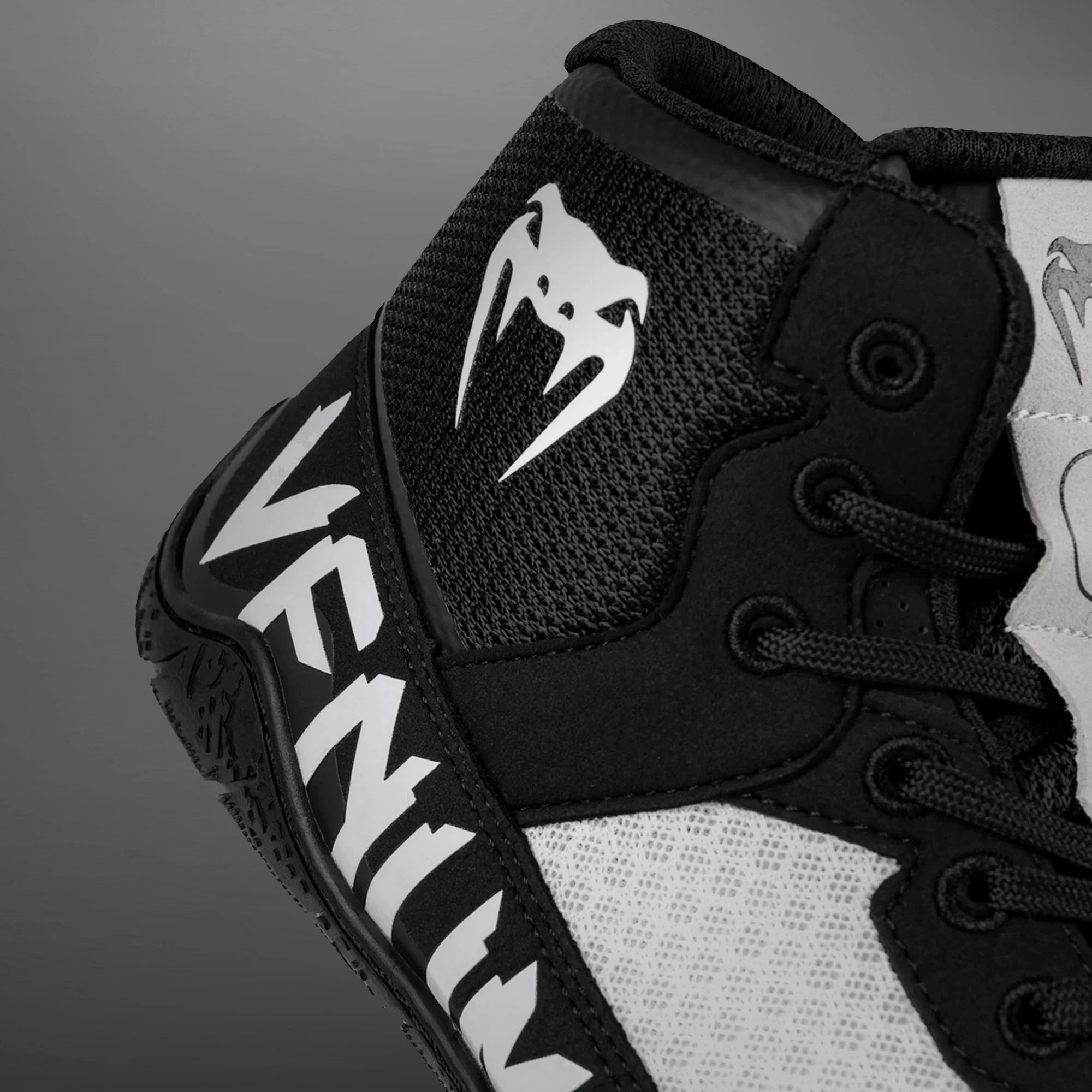 Venum Elite Wrestling Shoes - Black/White - Image 6