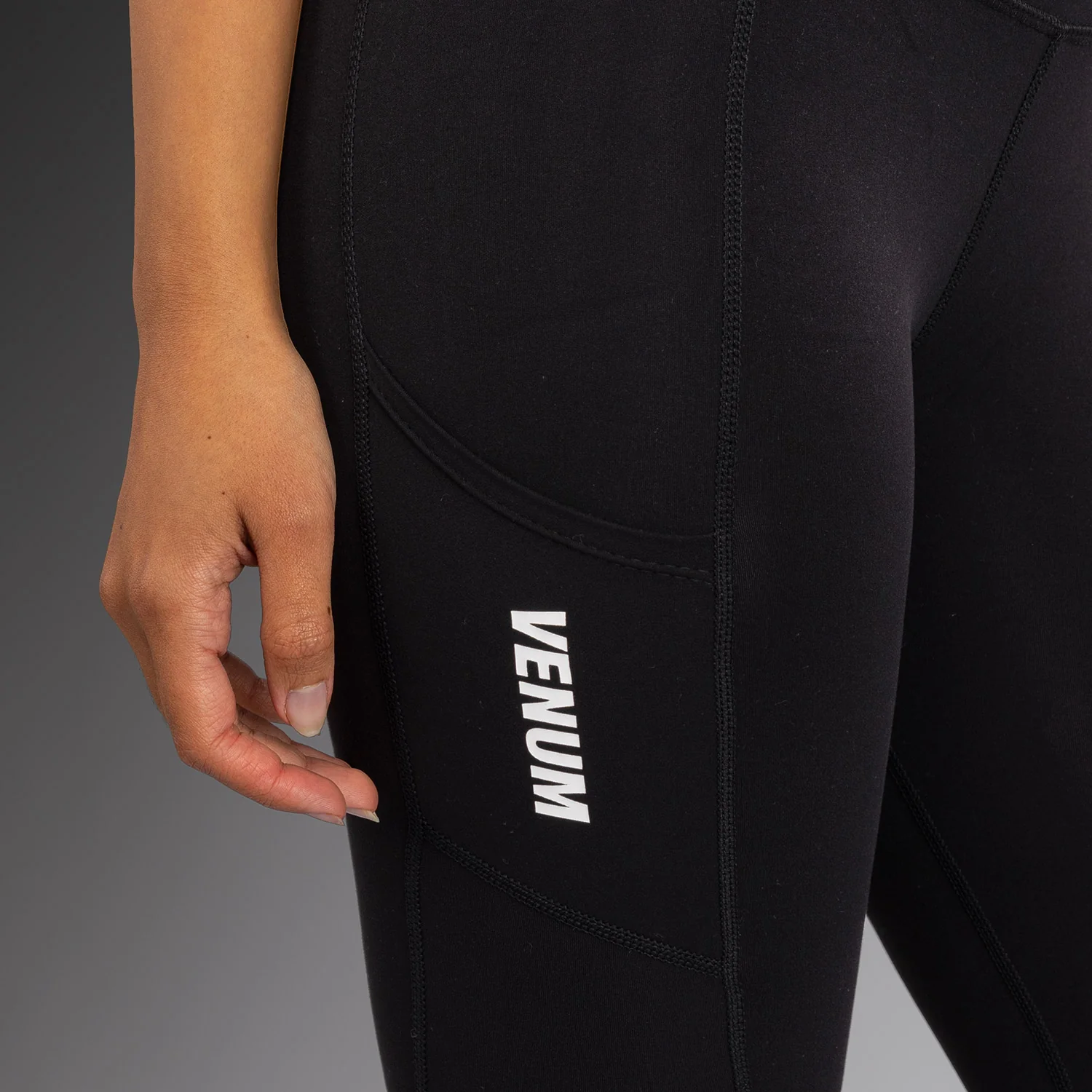 Venum Essential Leggings Performance - Black - Image 6