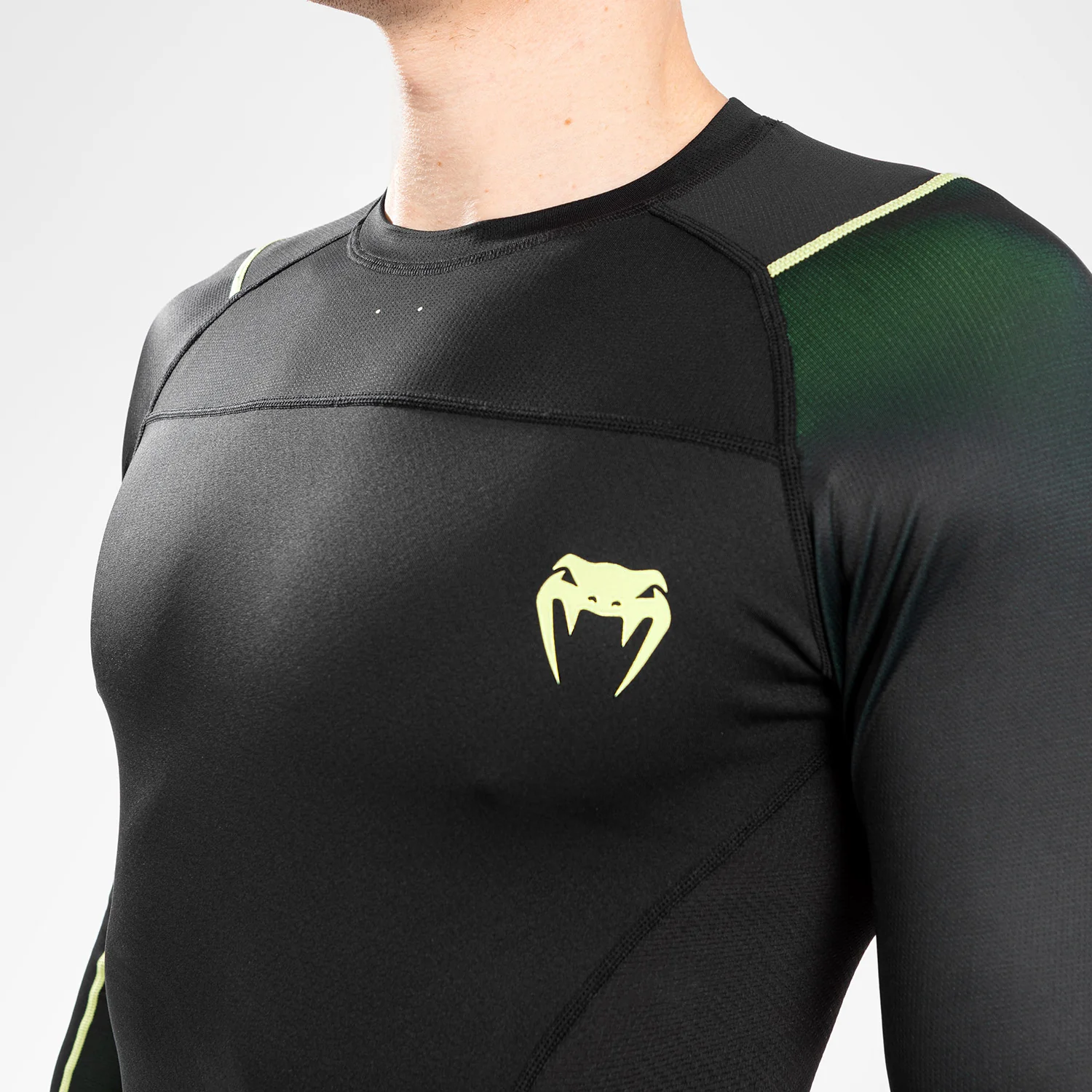 Venum Fusion 2.0 Rashguard long sleeves - Black/Yellow - Image 6