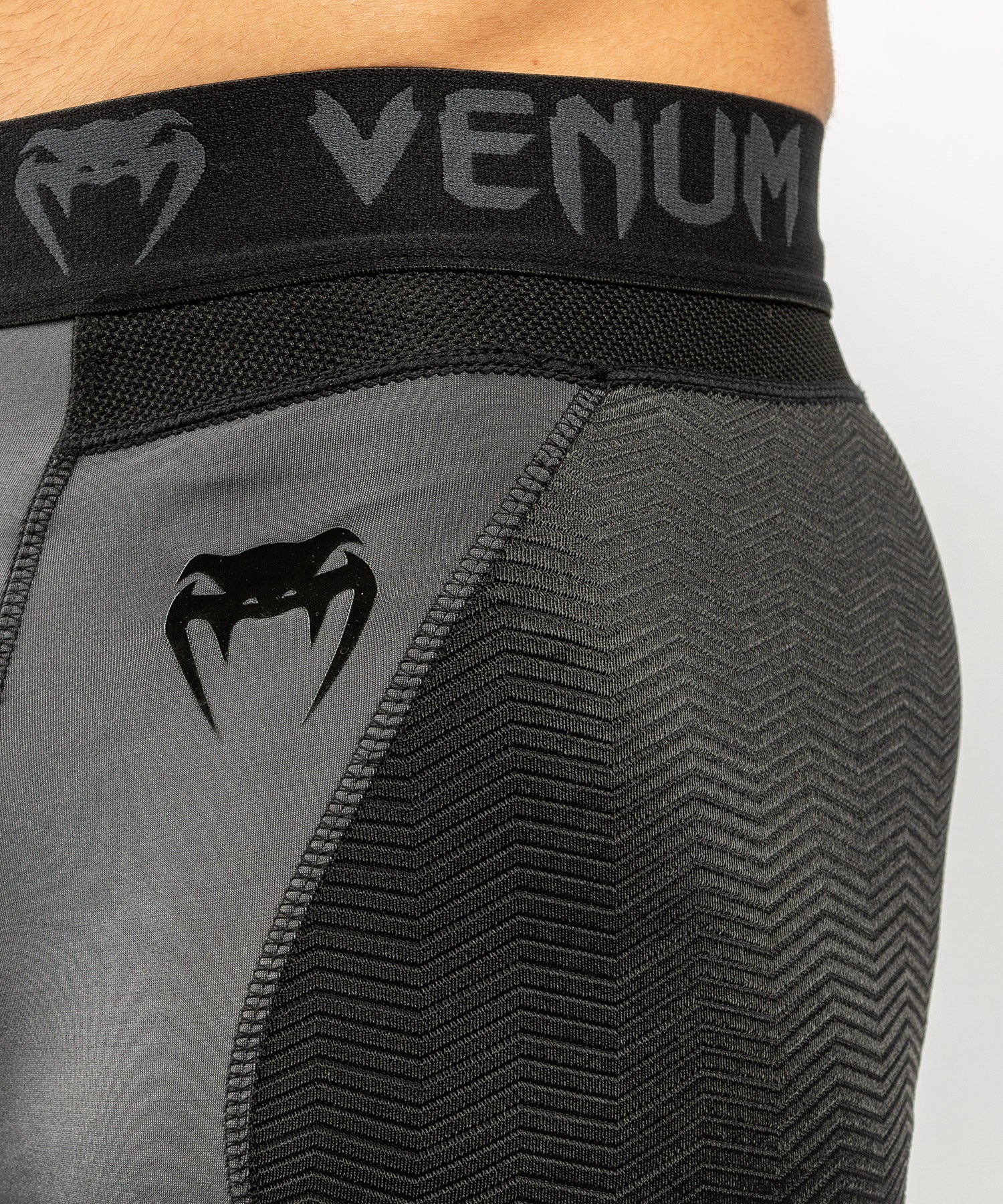 Venum G-Fit Compression Shorts - Grey/Black - Image 5