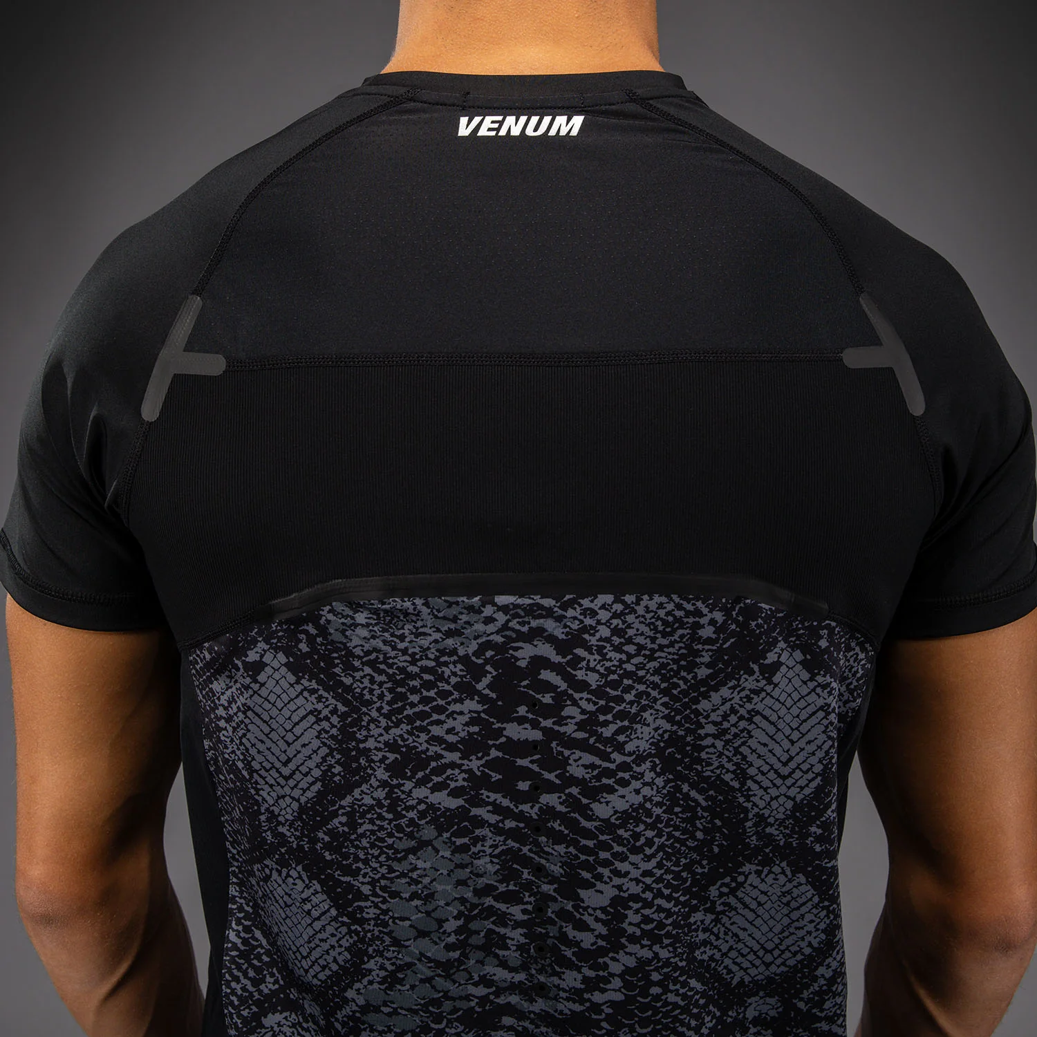 Venum G-Fit Scales Dry-Tech T-Shirt - Black/ Charcoal Grey - Image 6